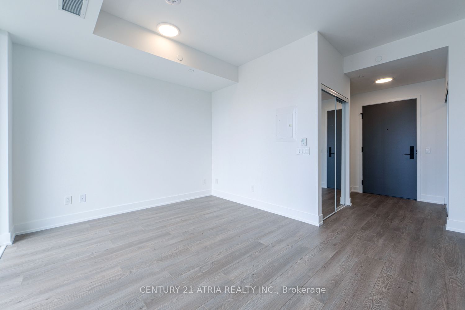 308 Jarvis Street 3204, Toronto, ON M5A 2P2 photo 4
