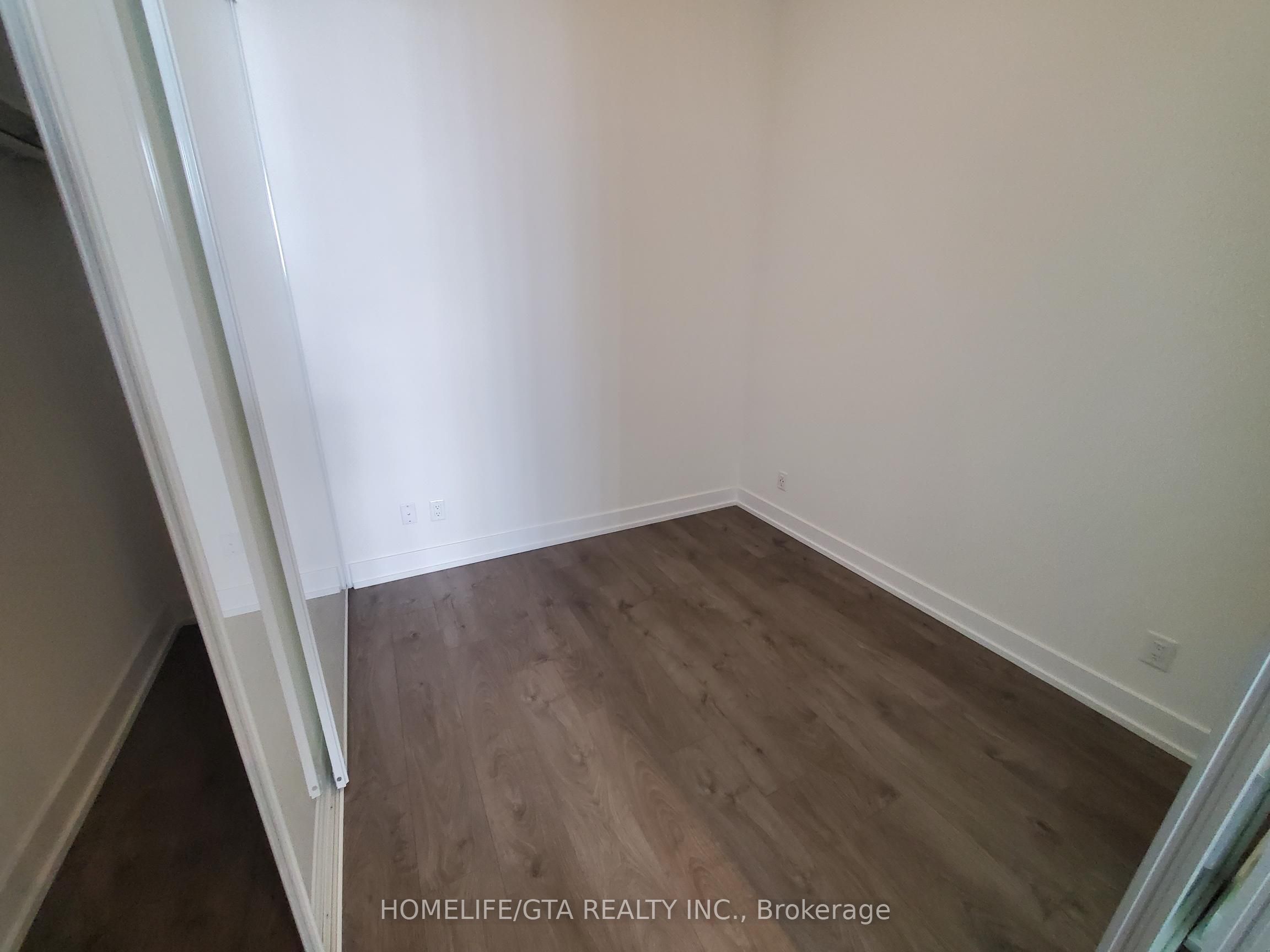 25 Adra Grado Way 250, Toronto, ON M2J 0H6 photo 3