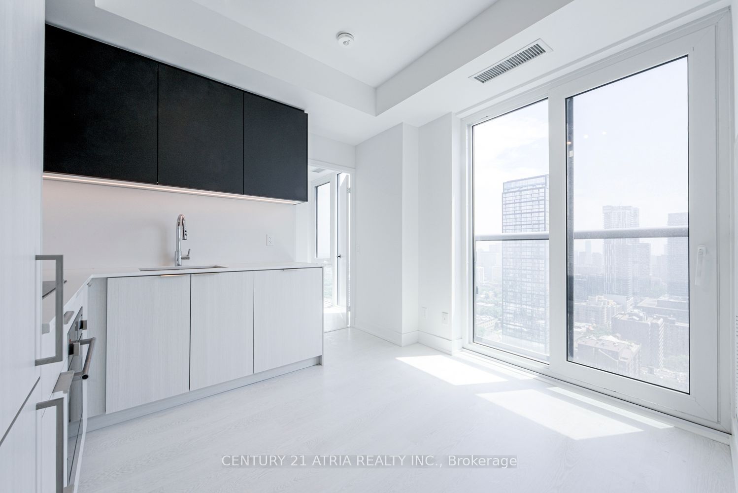 308 Jarvis Street 3001, Toronto, ON M5A 2P2 photo 3