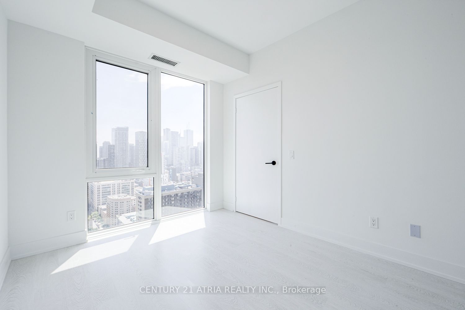 308 Jarvis Street 3001, Toronto, ON M5A 2P2 photo 4