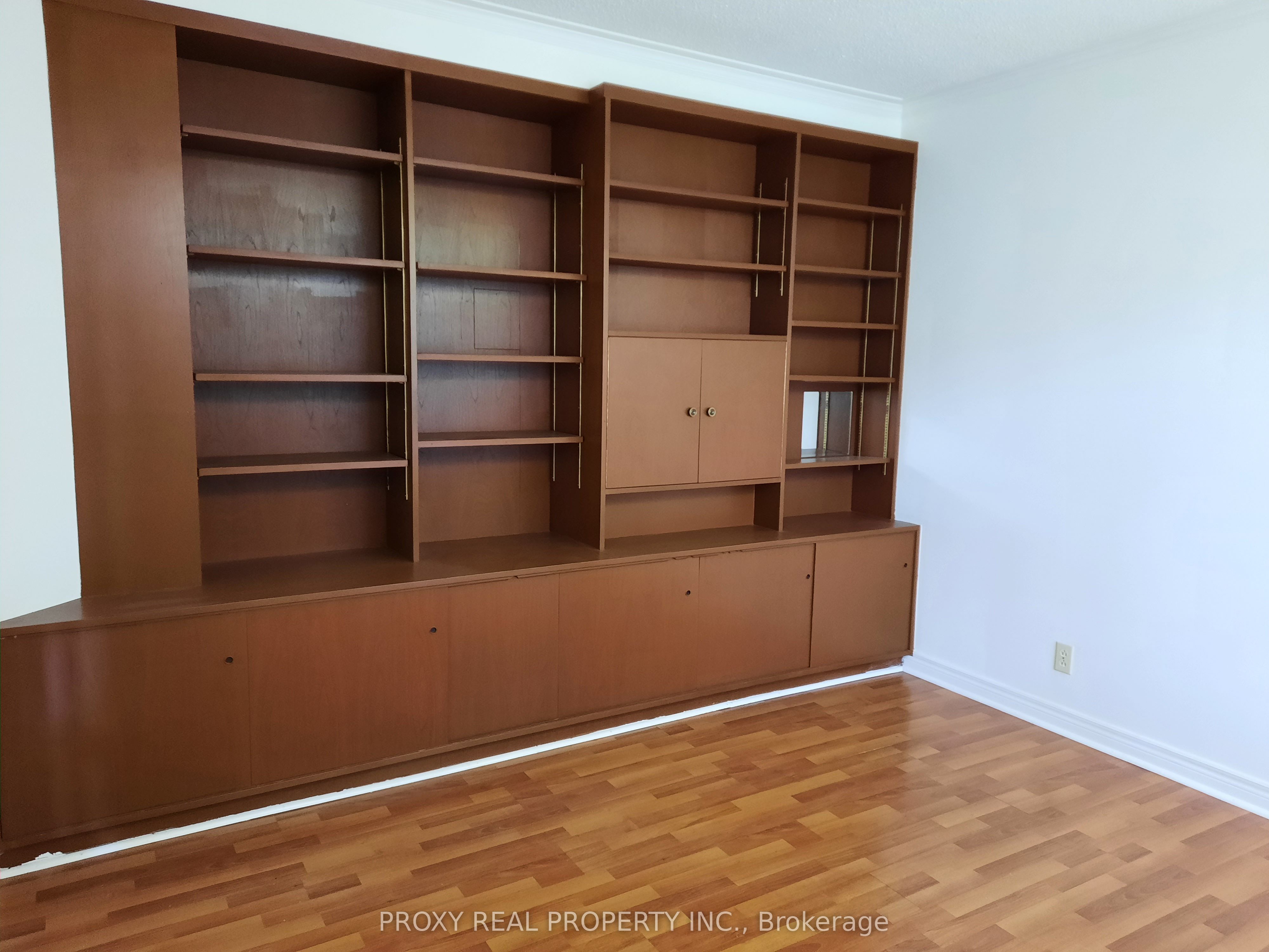 205 Maplehurst Avenue E, Toronto, ON M2N 3C3 photo 5