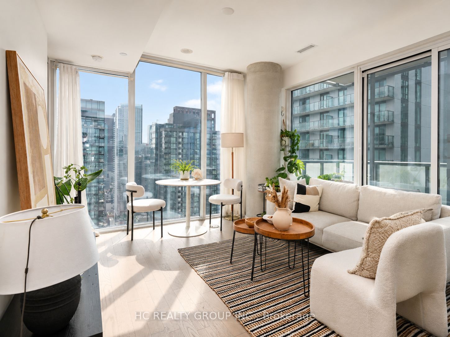 101 Peter Street 3906, Toronto, ON M5V 2G9 photo 4