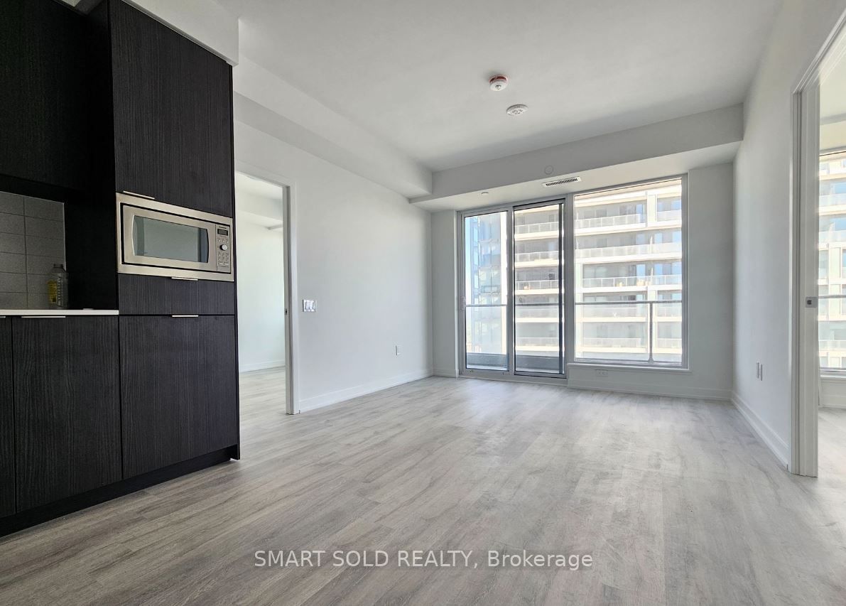 7 Golden Lion Heights N2907, Toronto, ON M2M 0C1 photo 3