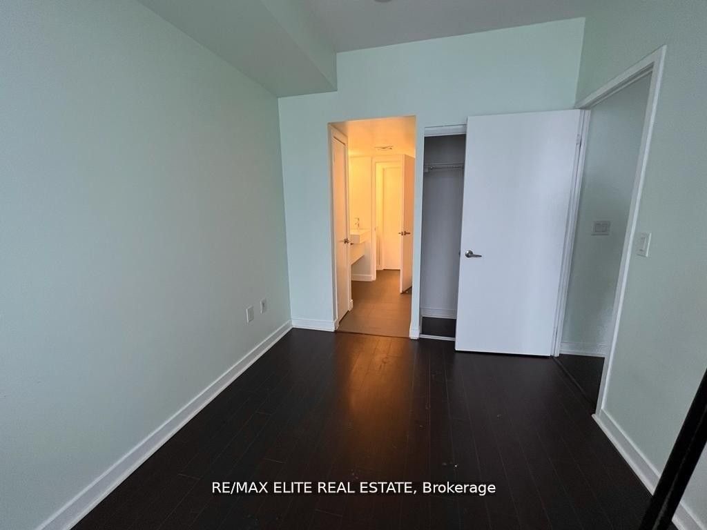 38 Dan Leckie Way 2605, Toronto, ON M5V 2V6 photo 4