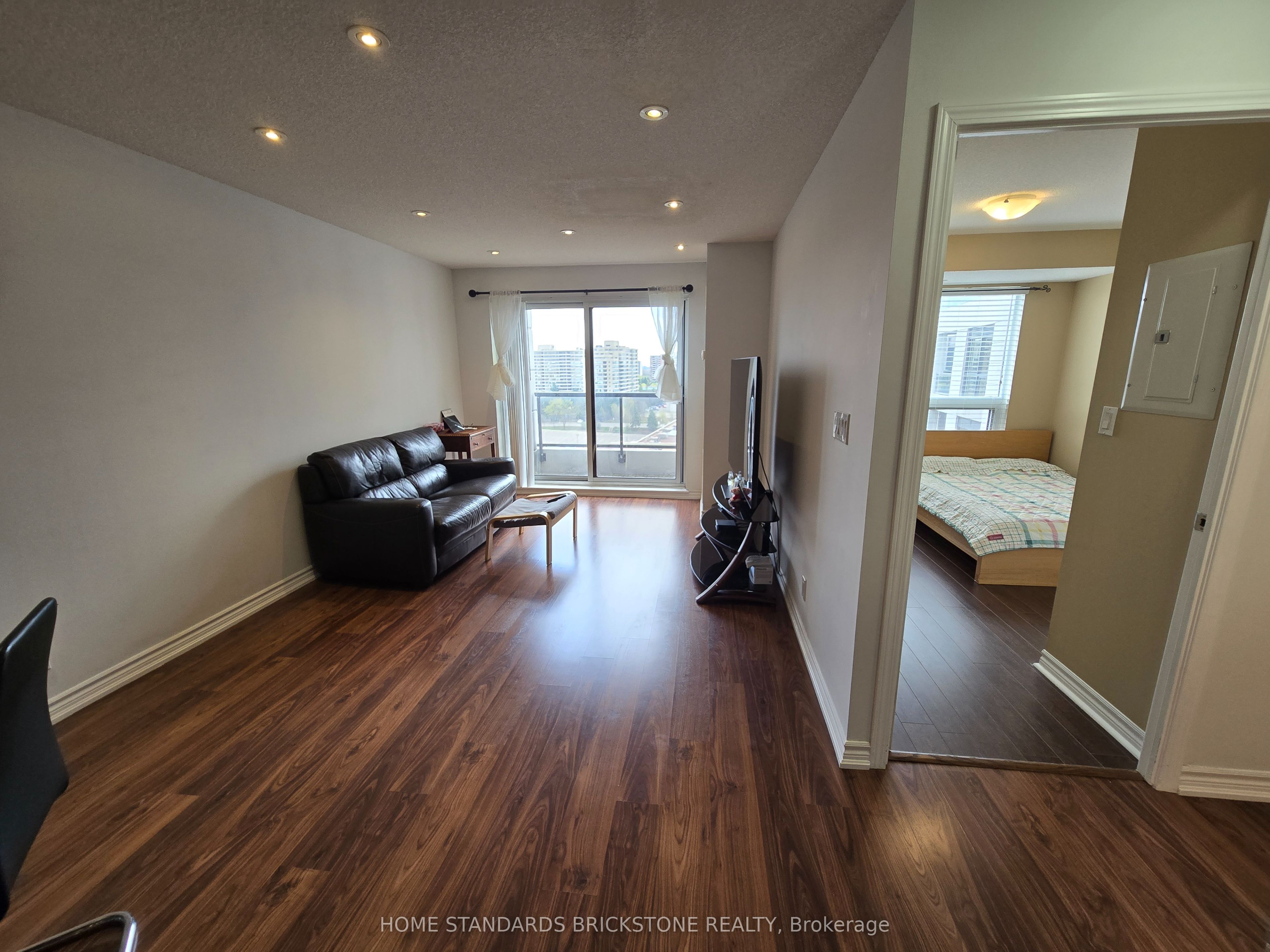 205 Hilda Avenue 802, Toronto, ON M2M 4B1