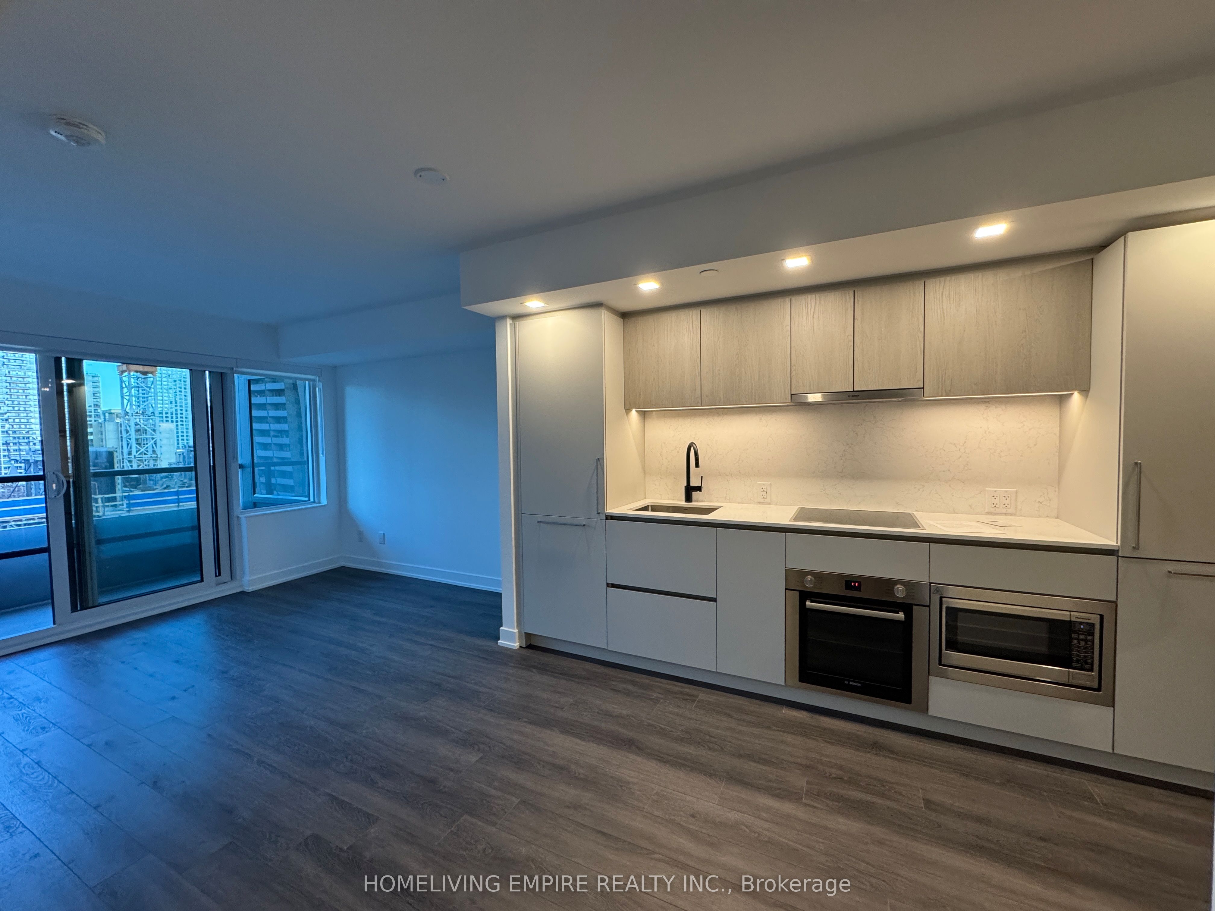 609 Sherbourne Street 1001, Toronto, ON M4X 1K7 photo 5