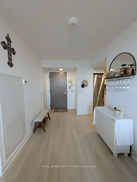 30 Tretti Way 418, Toronto, ON M3H 0E3 photo 4