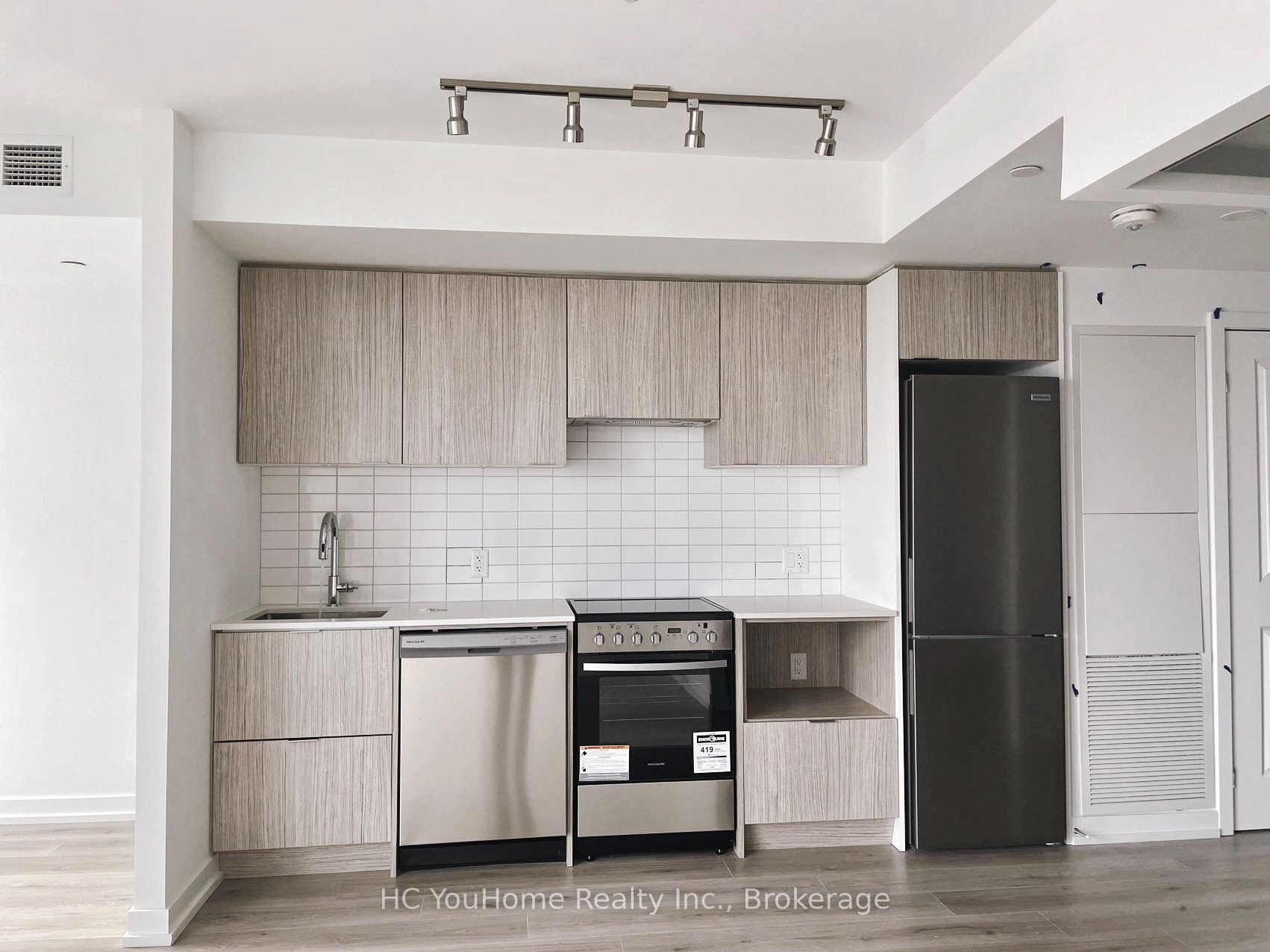 395 Bloor Street E 4101, Toronto, ON M4W 1H7
