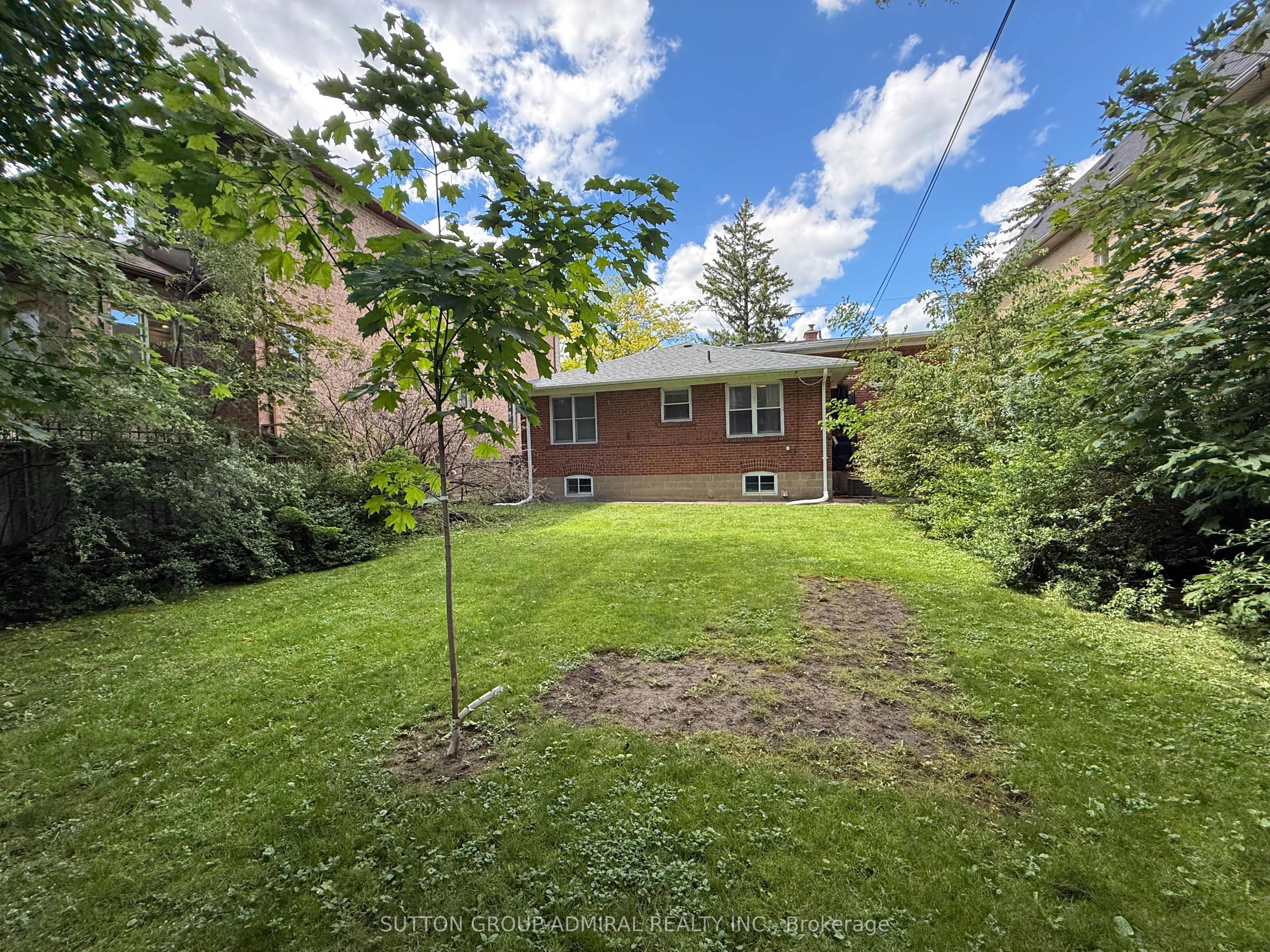 119 Caribou Road, Toronto, ON M5N 2B1 photo 3