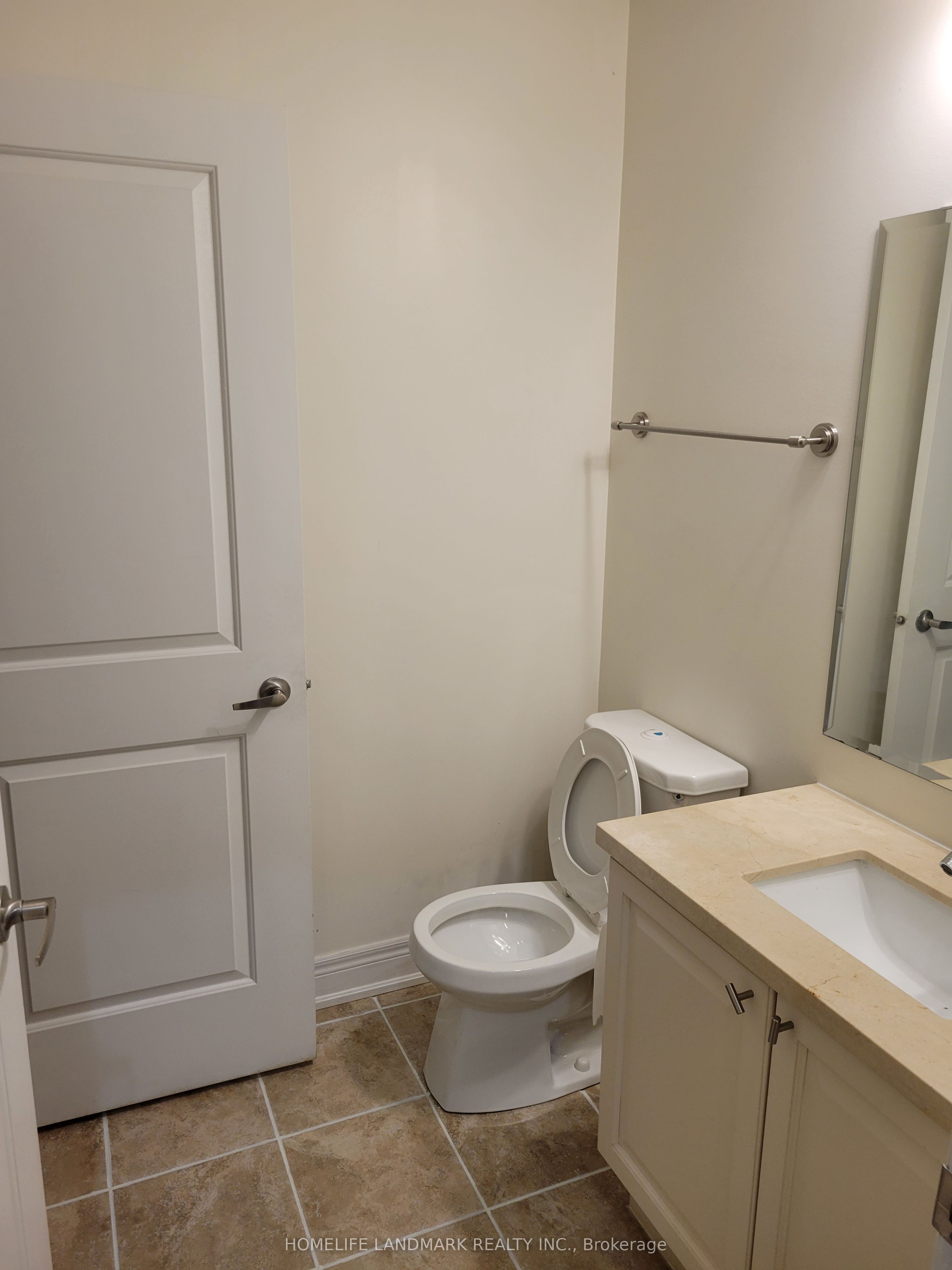 50 Hargrave Lane 4, Toronto, ON M4N 0A4 photo 3