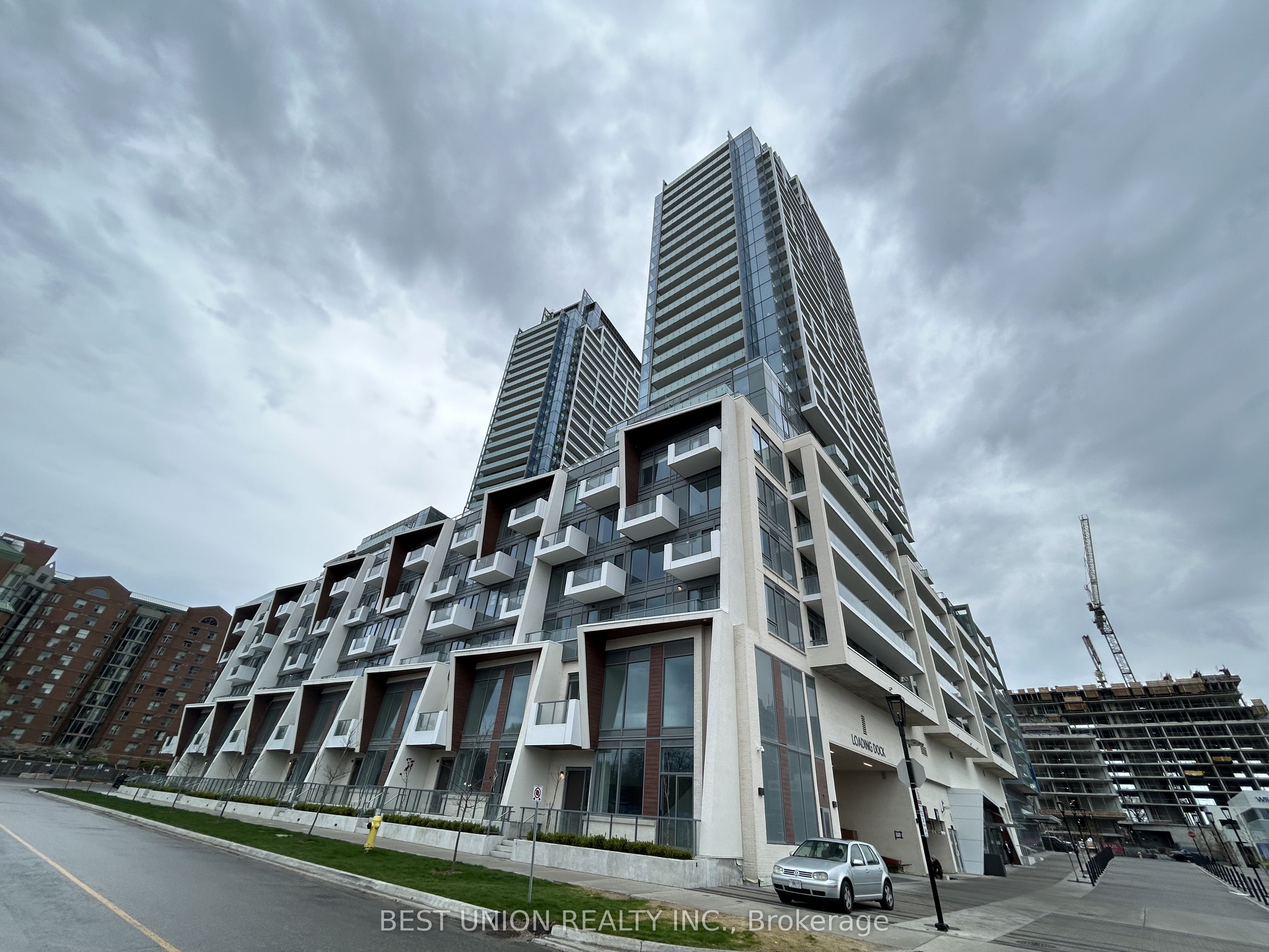 8 OLYMPIC GARDEN Drive S2801, Toronto, ON M2M 0B9