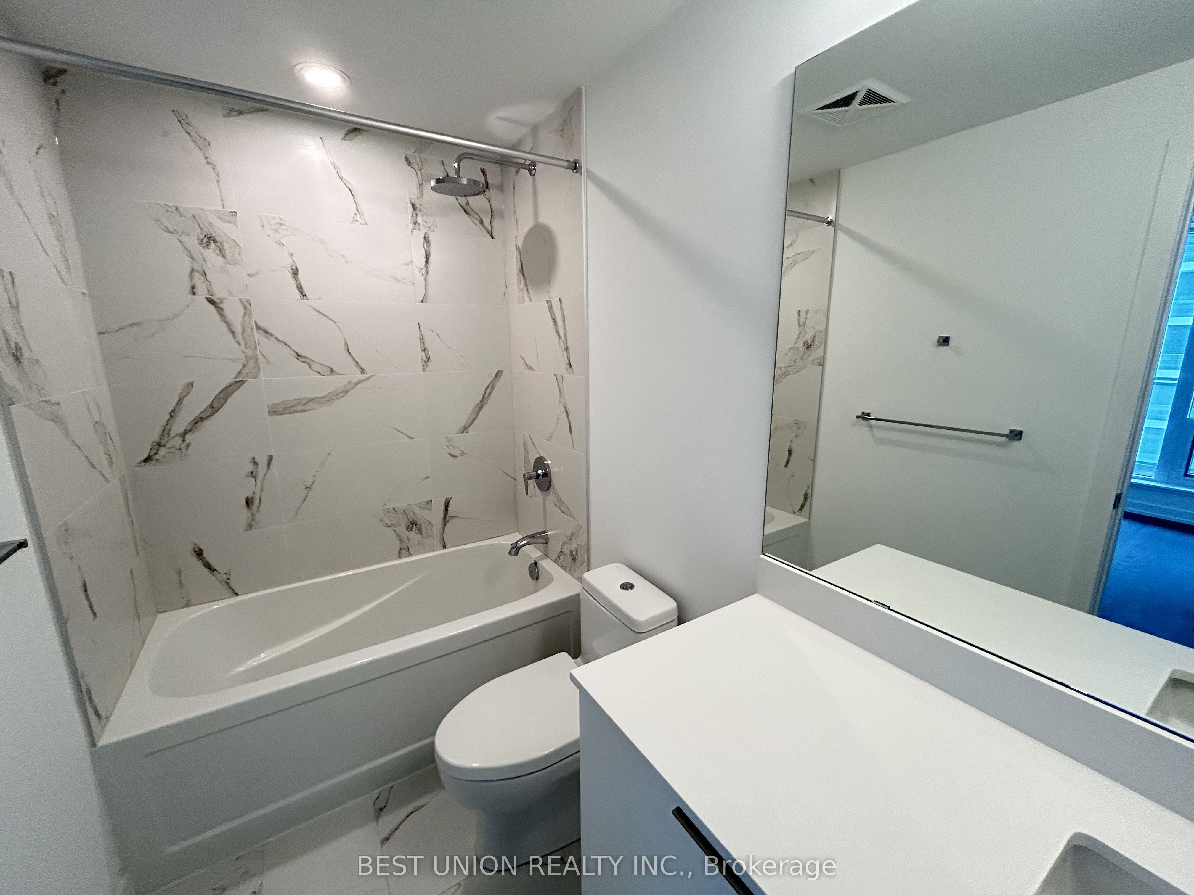 8 OLYMPIC GARDEN Drive S2801, Toronto, ON M2M 0B9 photo 3