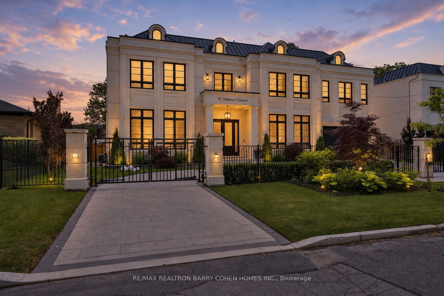 15 Sulgrave Crescent, Toronto, ON M2L 1W5 photo 2