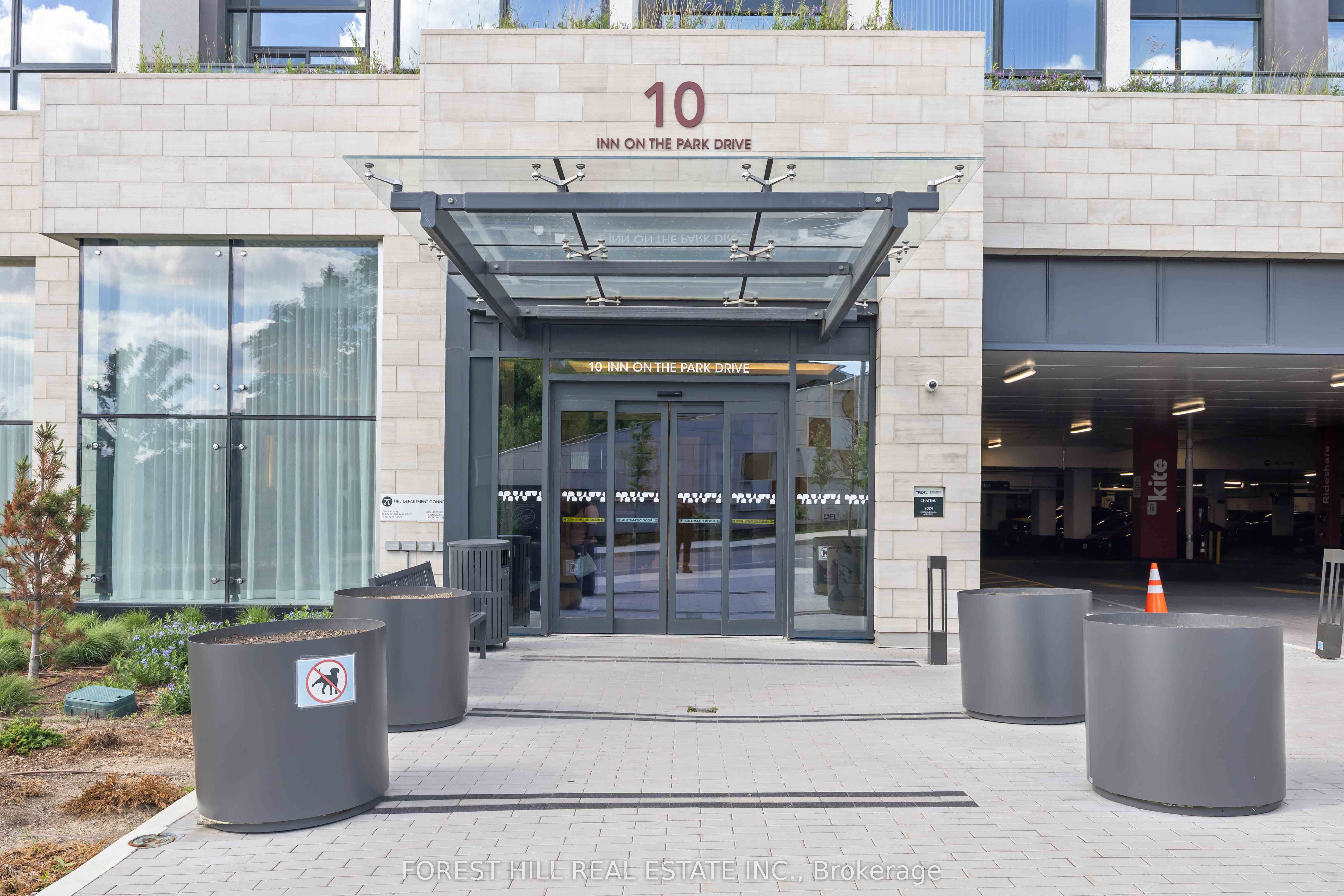 10 Inn On The Park Drive PH3, Toronto, ON M3C 0P9 photo 2