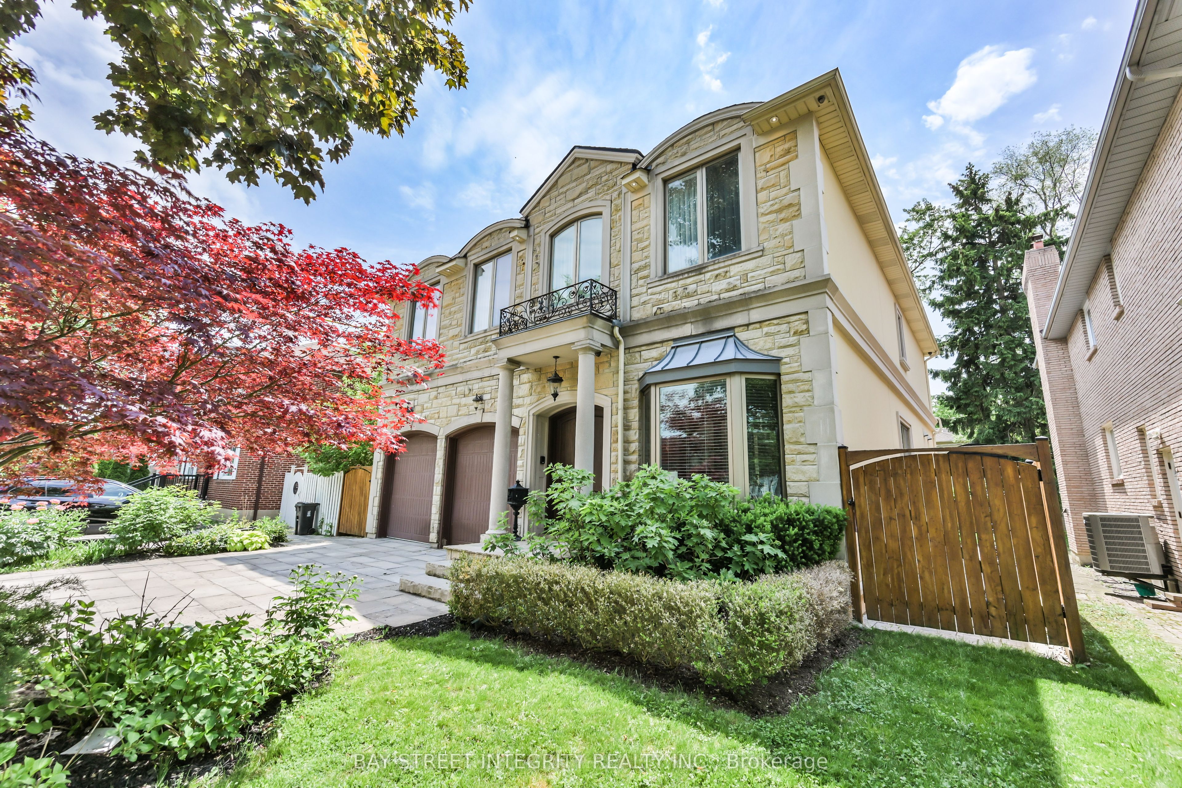227 Empress Avenue, Toronto, ON M2N 3V1 photo 2