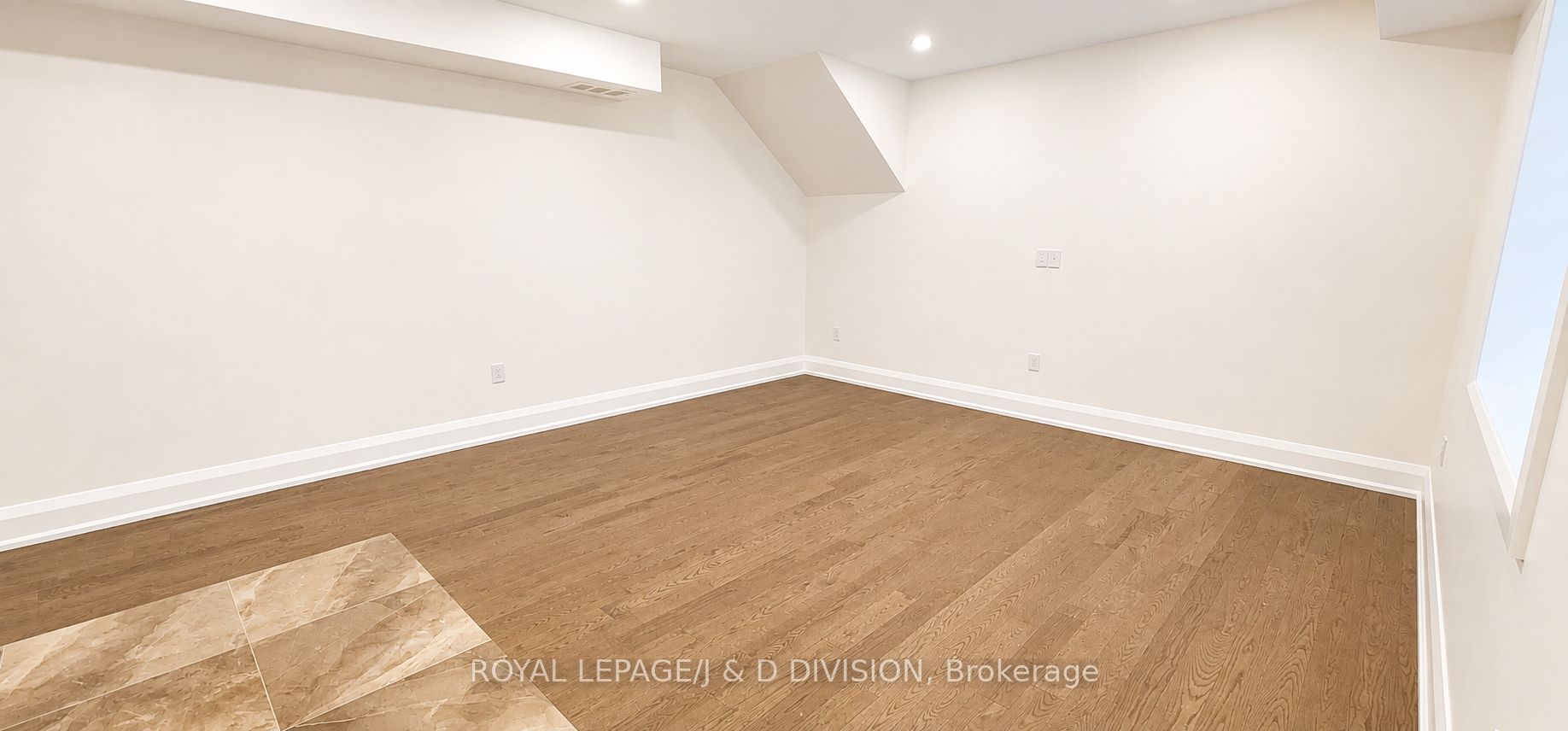 2579 Yonge Street 202, Toronto, ON M4P 2J1 photo 2