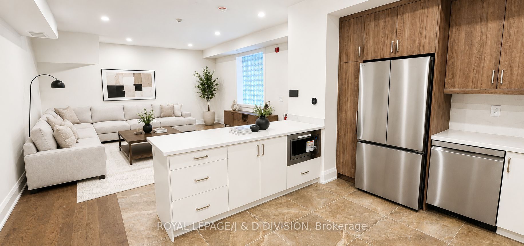 2579 Yonge Street 202, Toronto, ON M4P 2J1 photo 3