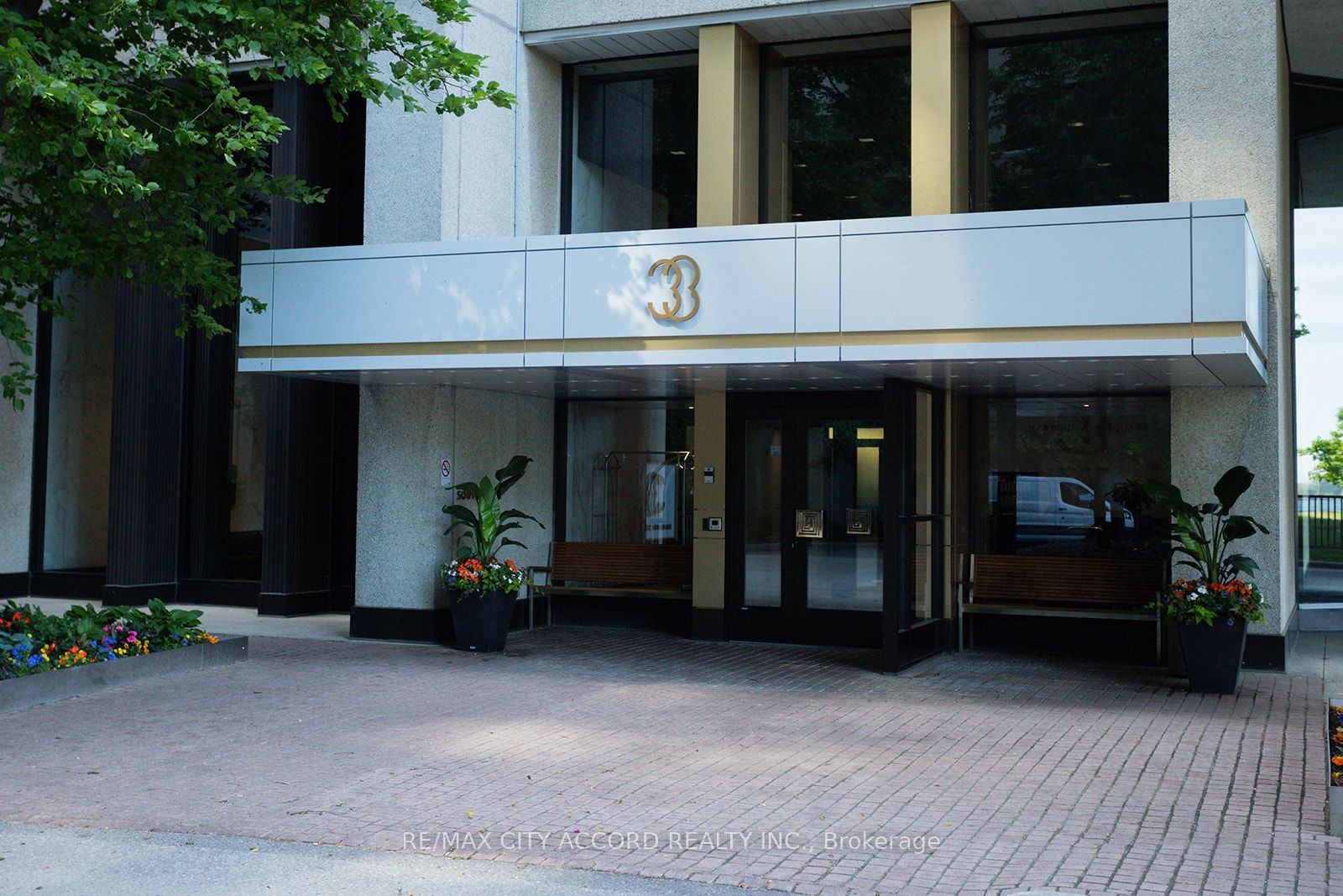 33 Harbour Square 2018, Toronto, ON M5J 2G2 photo 2