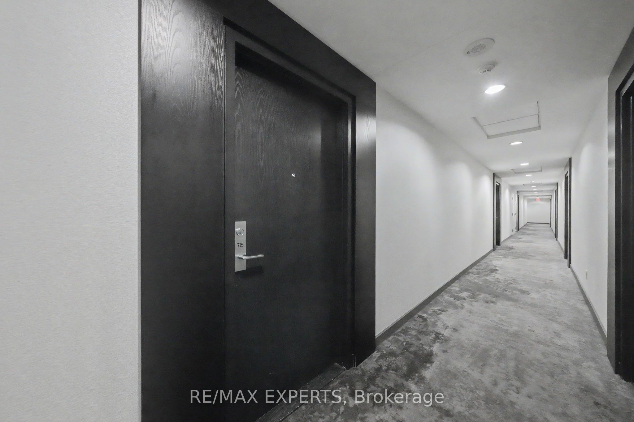 55 East Liberty Street 715, Toronto, ON M6K 3P9 photo 3