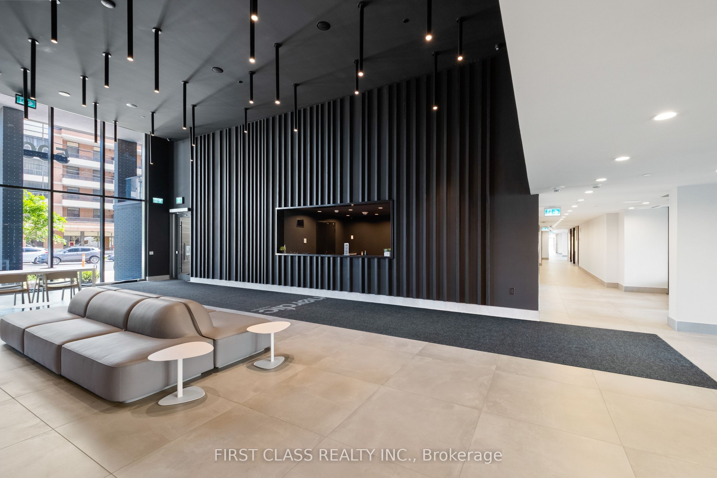 500 Wilson Avenue 922, Toronto, ON M3H 5Y9 photo 3
