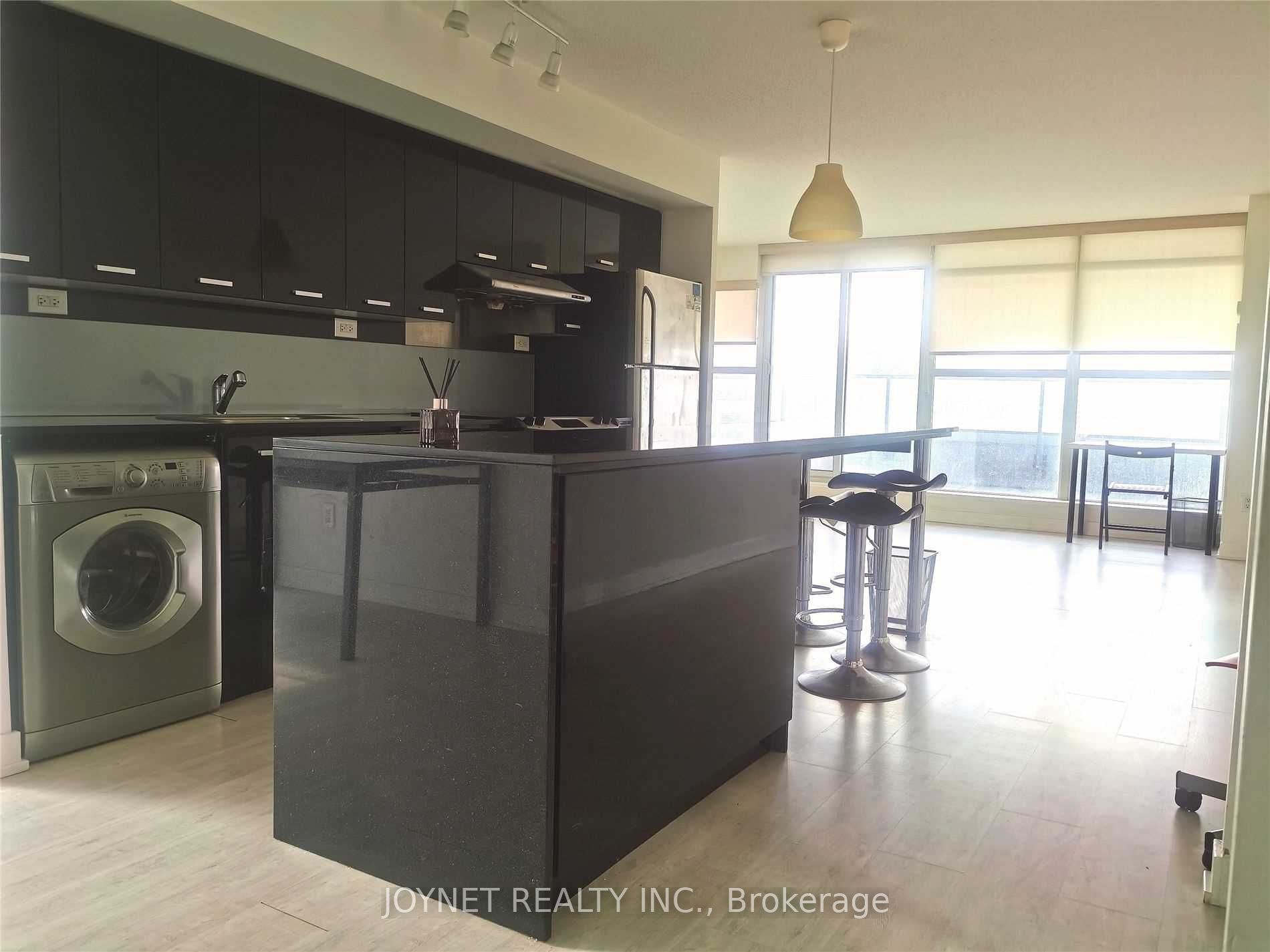 29 Singer Court 305, Toronto, ON M2K 0B3 photo 5