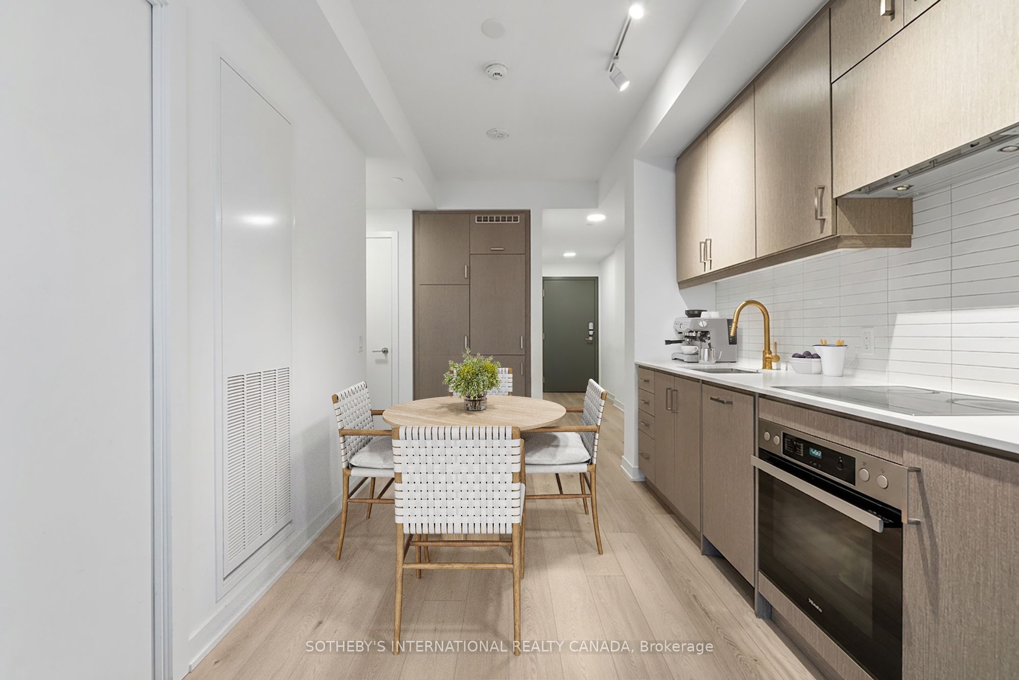 9 Tecumseth Street 427, Toronto, ON M5V 0S5 photo 2