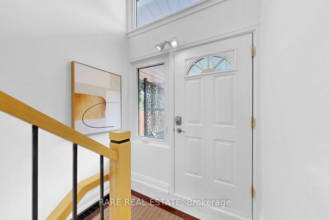 192 Three Valleys Drive, Toronto, ON M3A 3L8 photo 4