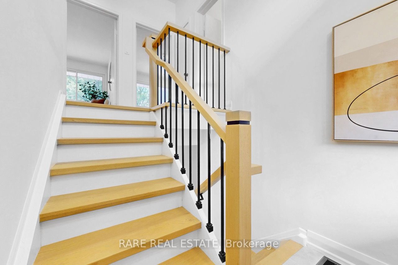 192 Three Valleys Drive, Toronto, ON M3A 3L8 photo 5