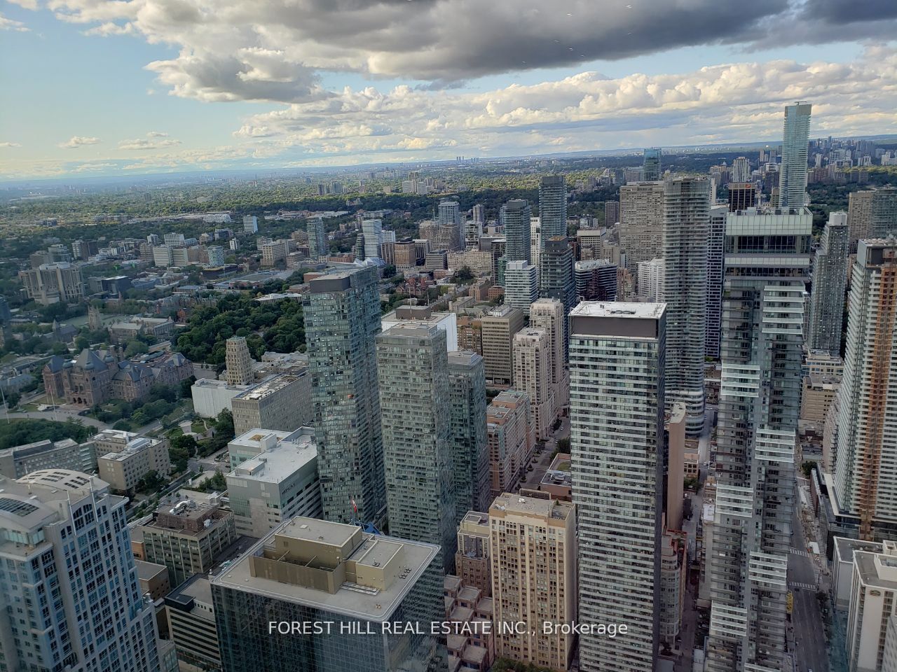 388 Yonge Street 7401, Toronto, ON M5B 0A4 photo 3