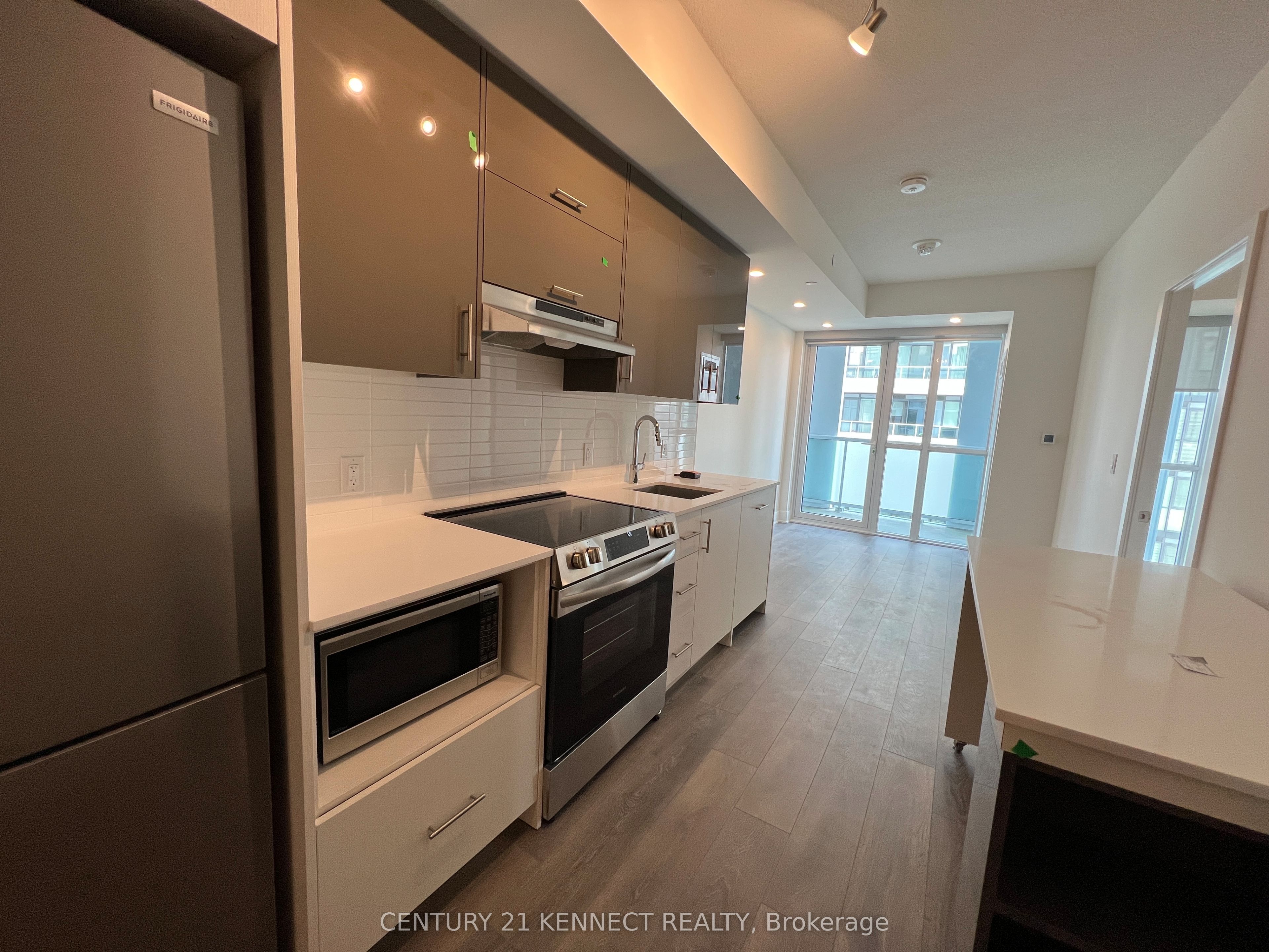 188 Fairview Mall Drive 1516, Toronto, ON M2J 4T1 photo 5