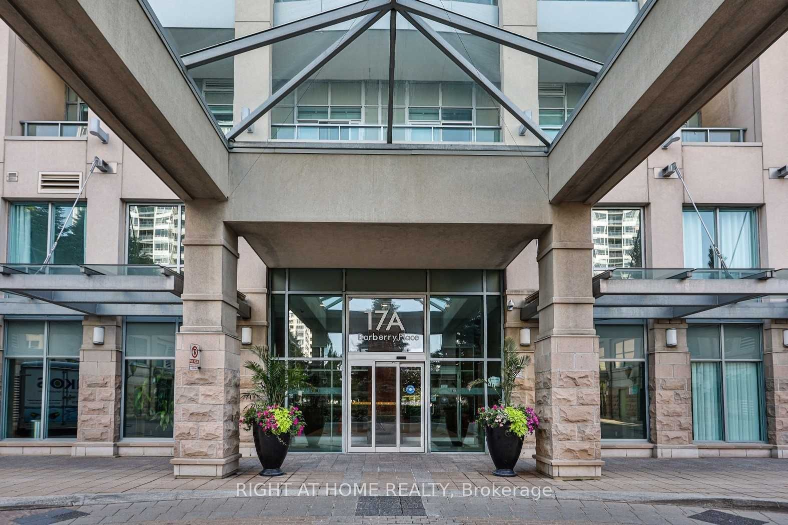 17 Barberry Place 2211, Toronto, ON M2K 3E2 photo 2