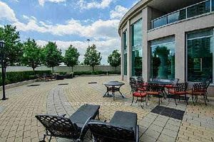 17 Barberry Place 2211, Toronto, ON M2K 3E2 photo 4