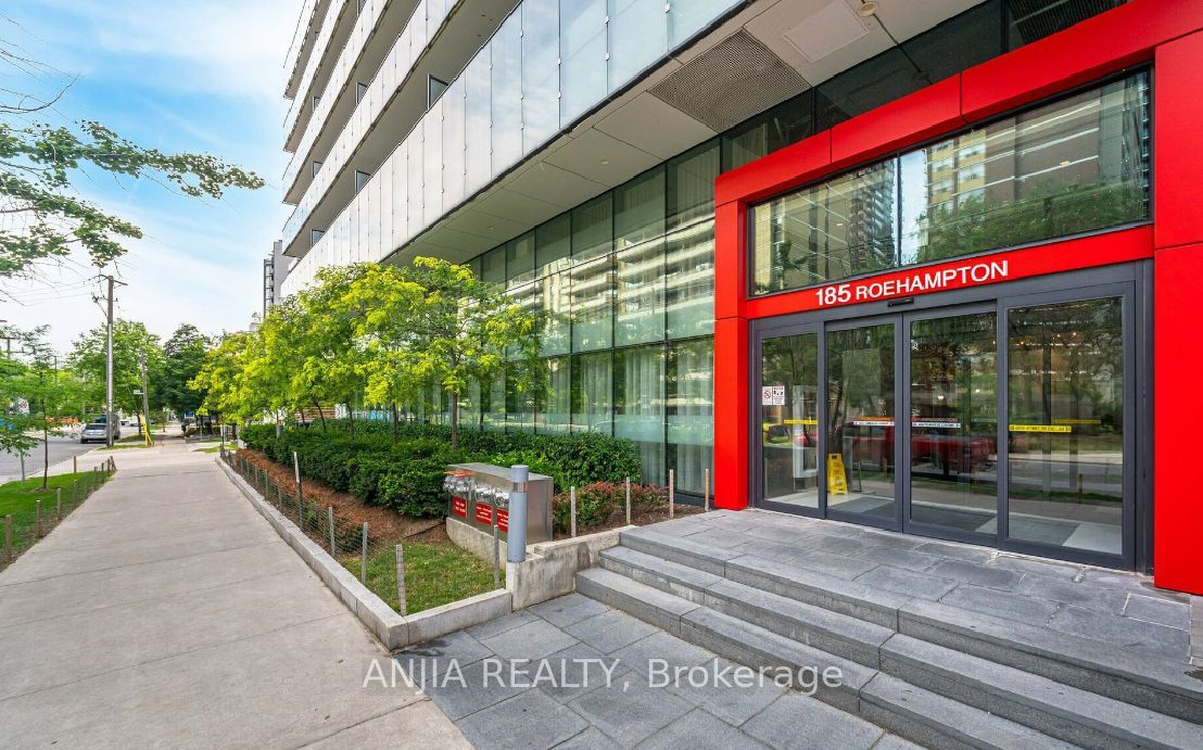 185 Roehampton Avenue 312, Toronto, ON M4P 0C6 photo 3