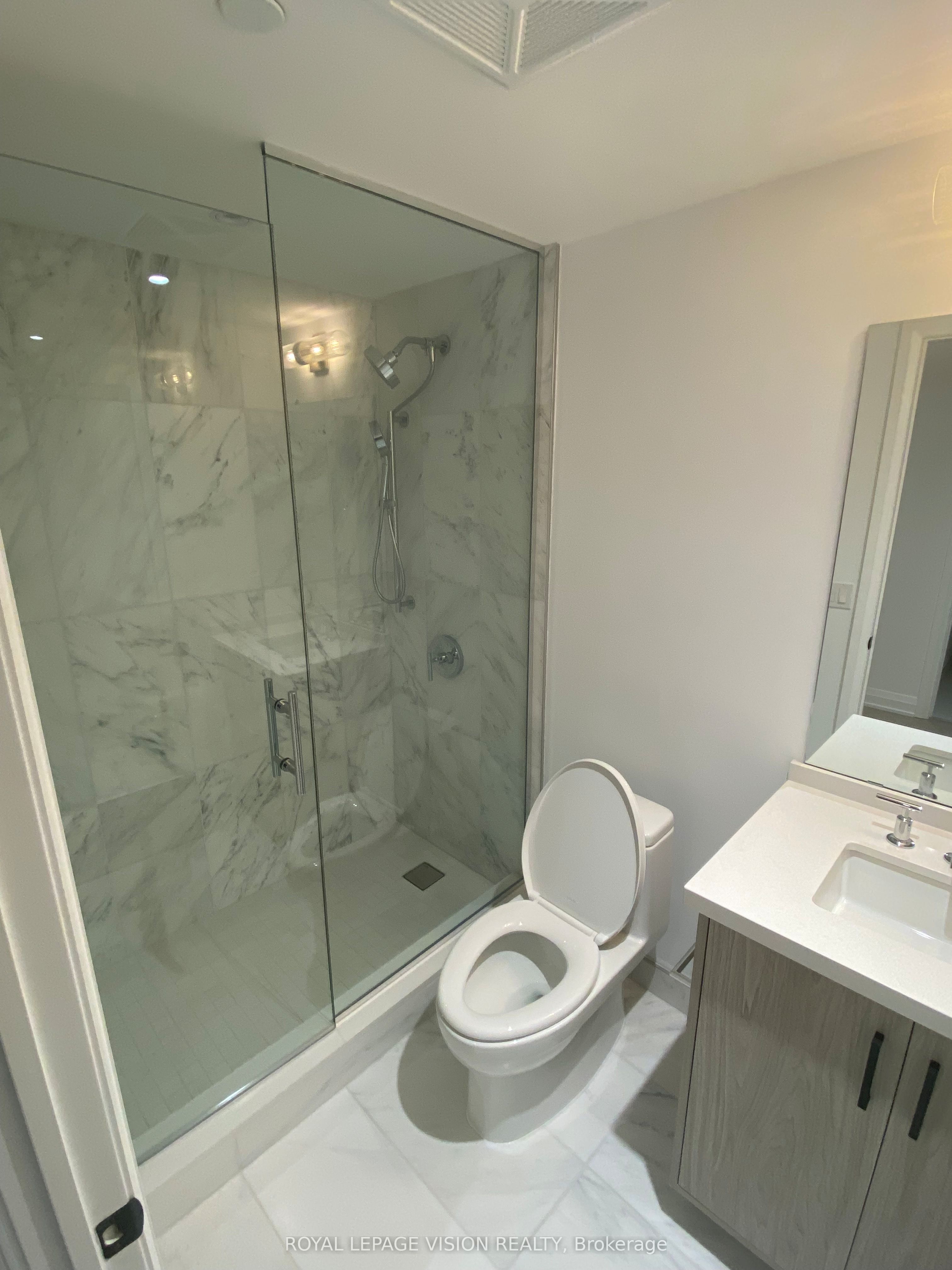 505 Glencairn Avenue 302, Toronto, ON M6B 0B2 photo 4