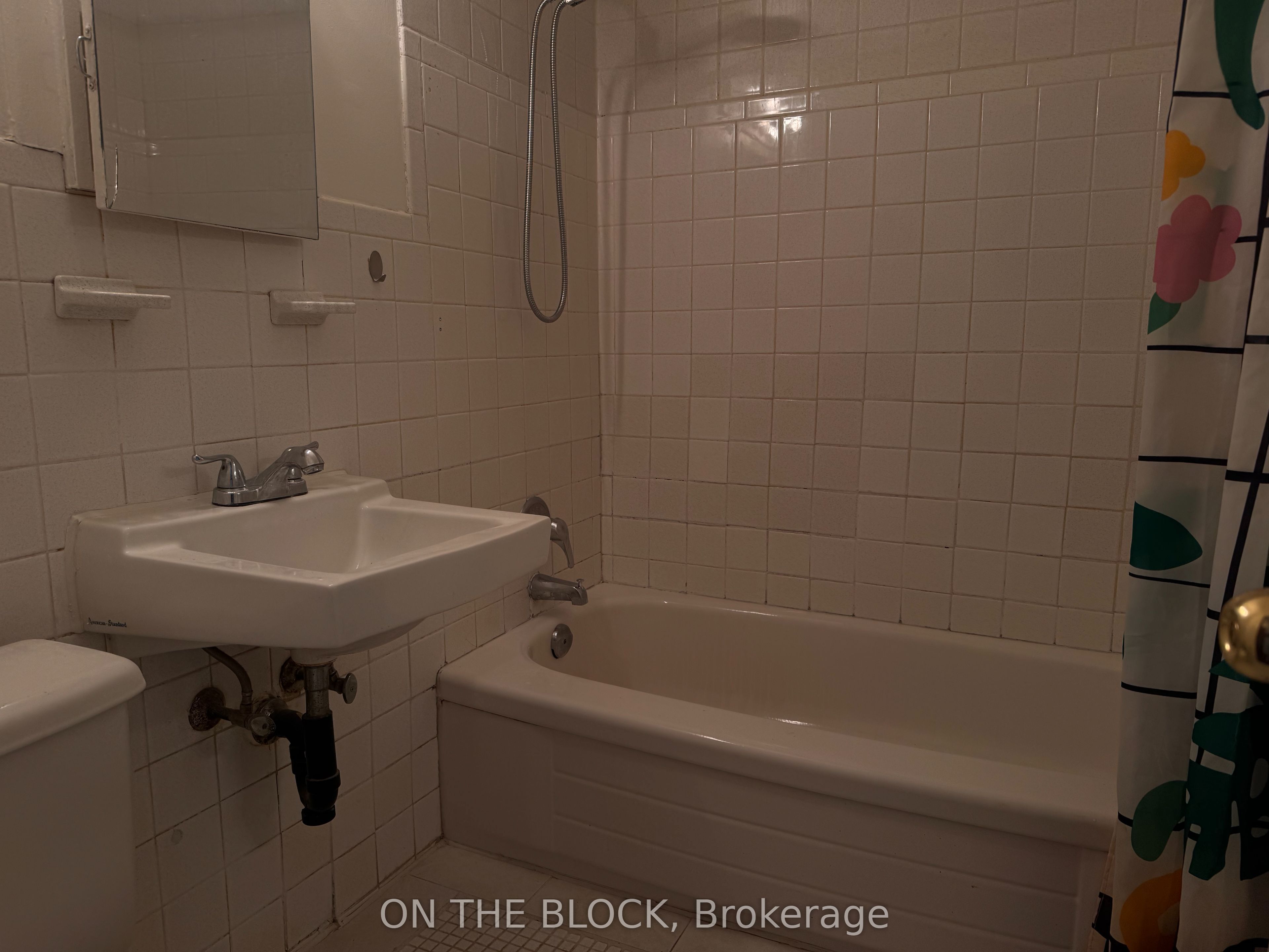 33 Harrington Crescent, Toronto, ON M2M 2Y6 photo 5