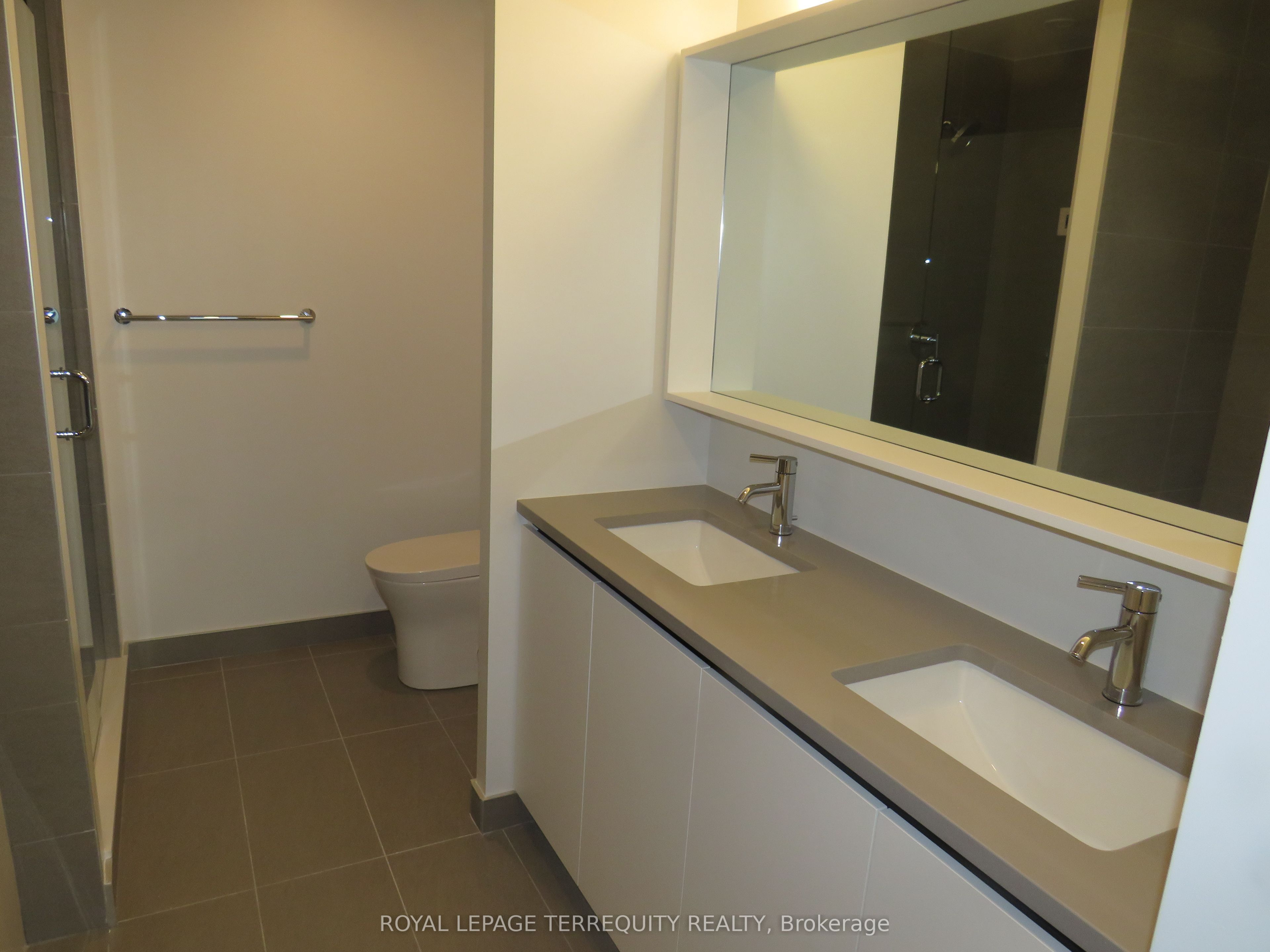 35 Parliament Street 3304, Toronto, ON M5A 0Z5 photo 5