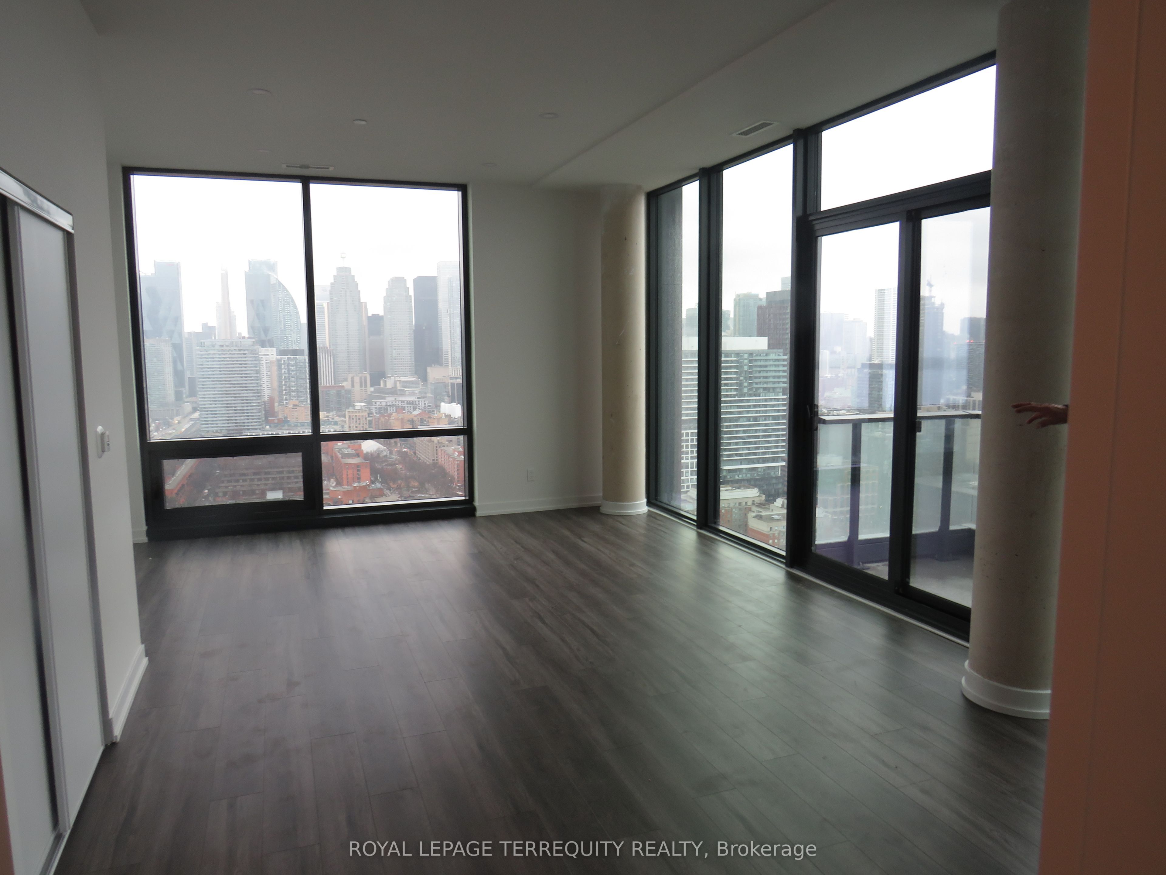 35 Parliament Street 3304, Toronto, ON M5A 0Z5 photo 3