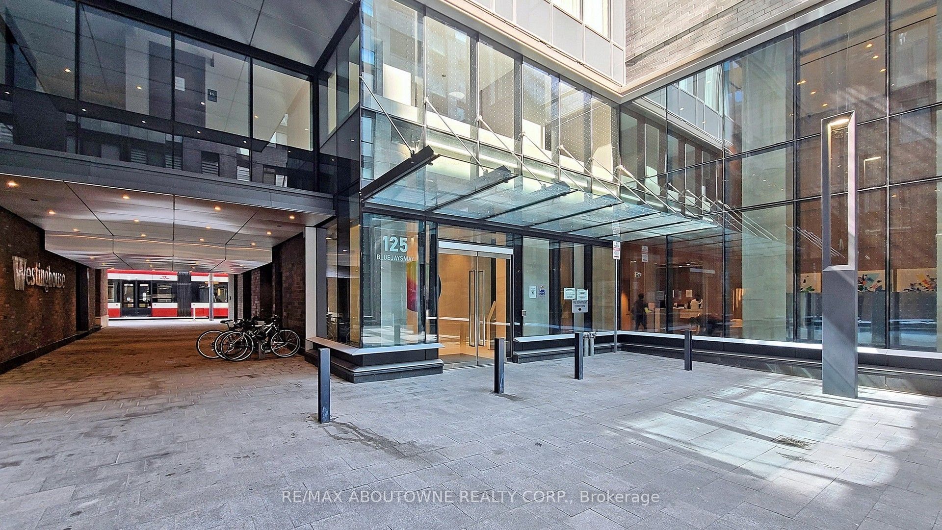 125 Blue Jays Way 4909, Toronto, ON M5V 0N5 photo 5
