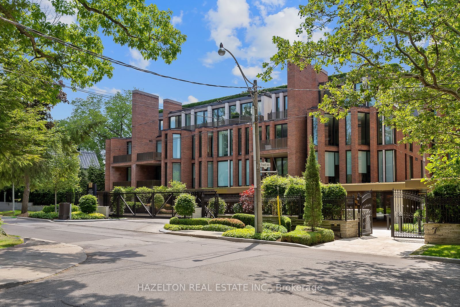 7 Dale Avenue 304, Toronto, ON M4W 1K2 photo 2