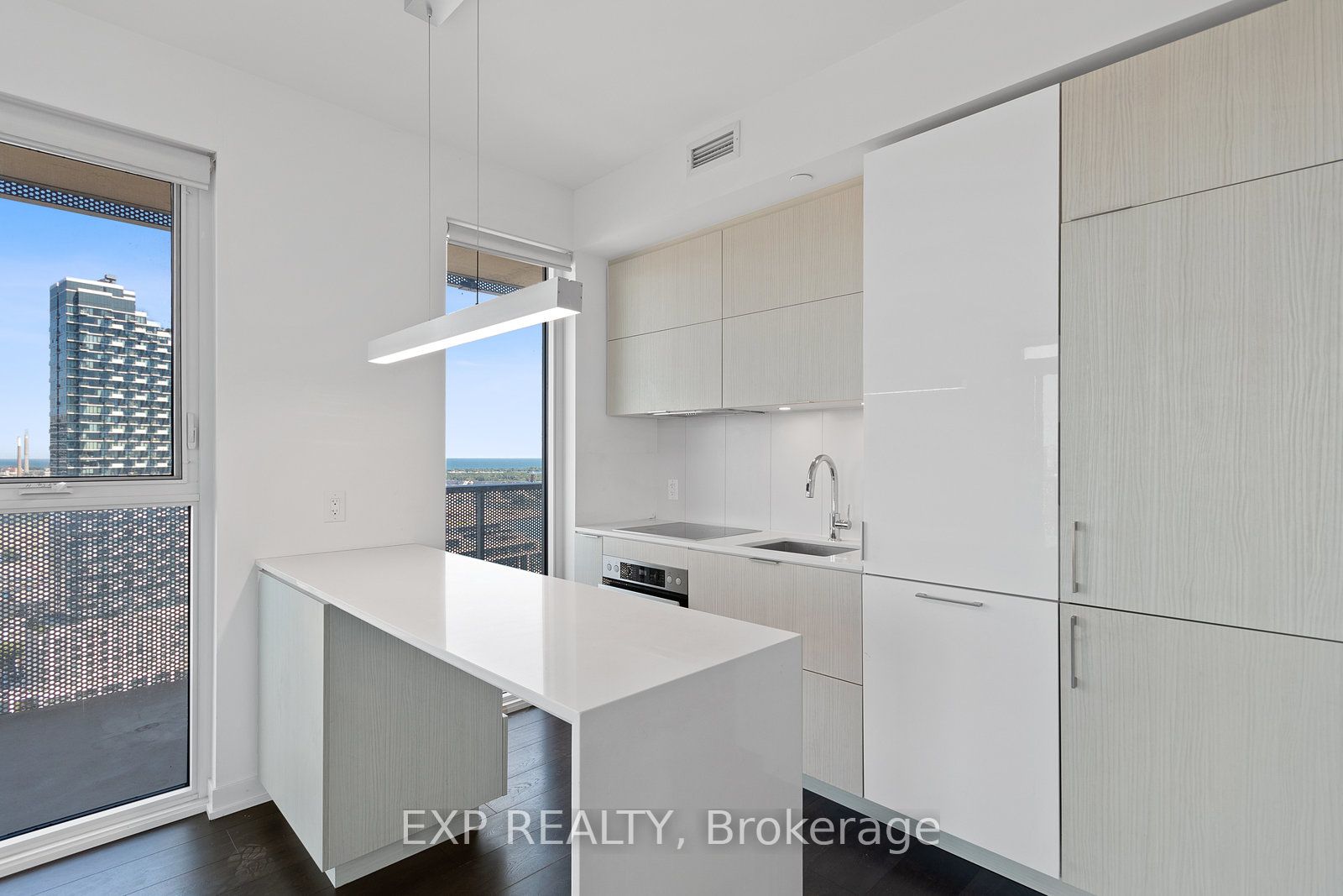 20 Richardson Street 2710, Toronto, ON M5A 0S6 photo 5