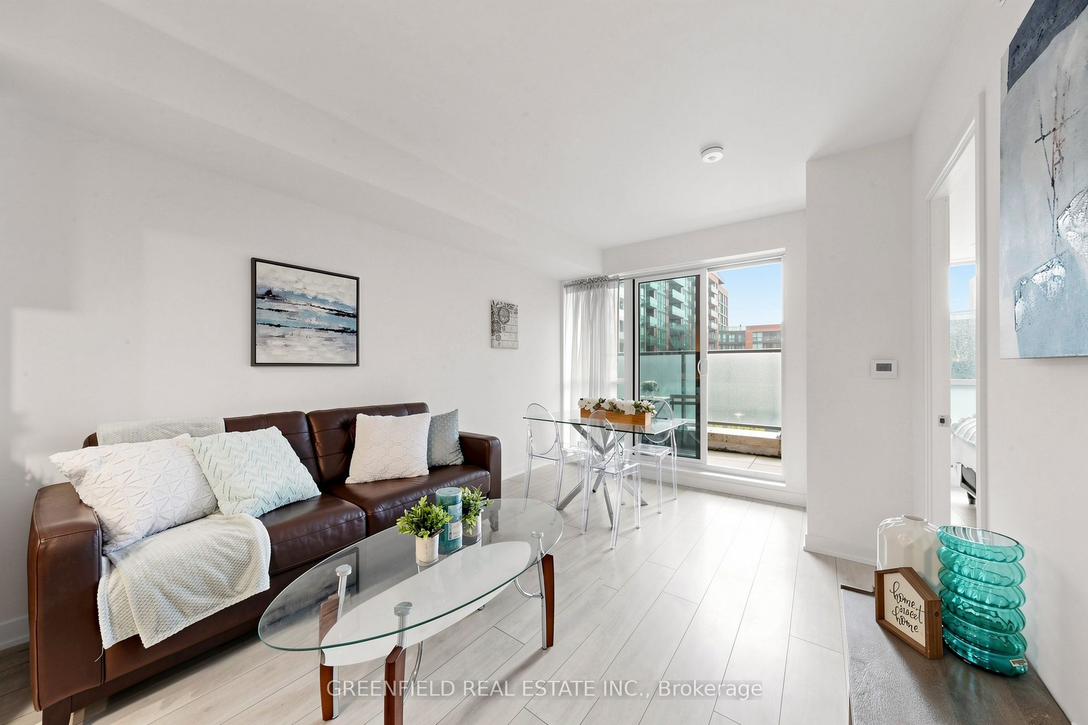 31 Tippett Road 333, Toronto, ON M3H 0C8 photo 2