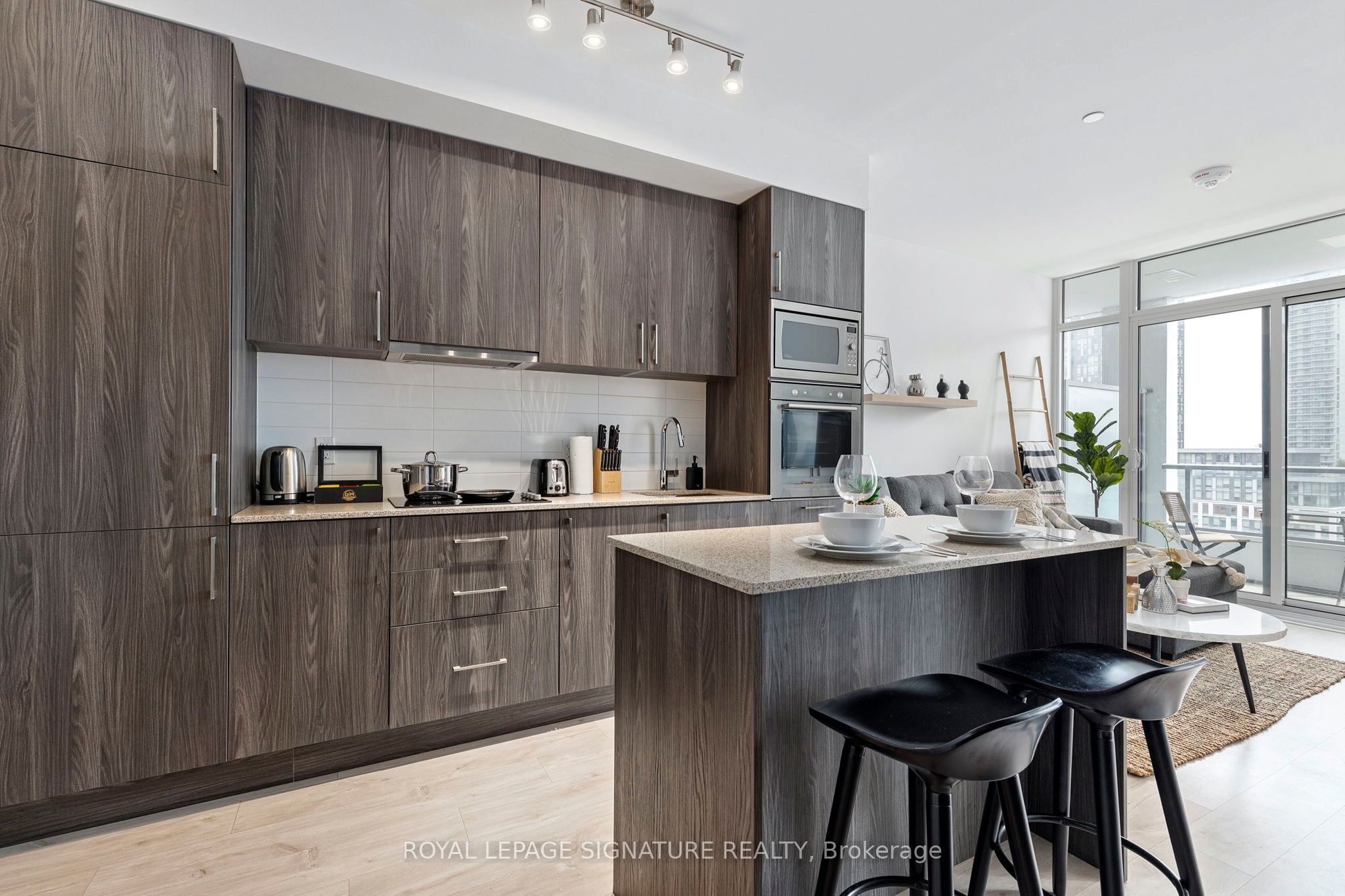 576 Front Street W 806E, Toronto, ON M5V 1C1 photo 3