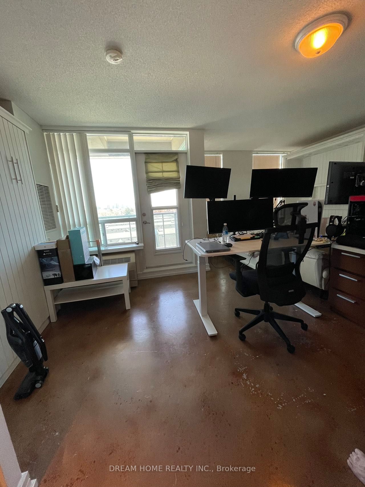 19 Avondale Avenue Uph14, Toronto, ON M2N 0A6 photo 2