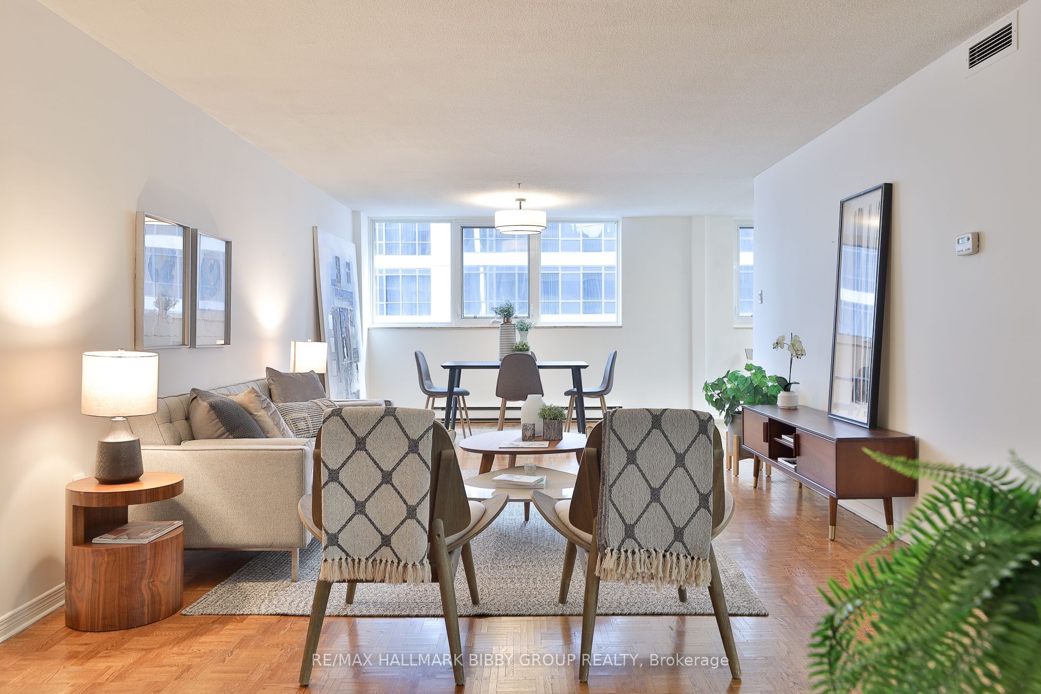 360 Bloor Street E 1007, Toronto, ON M4W 3M3 photo 3