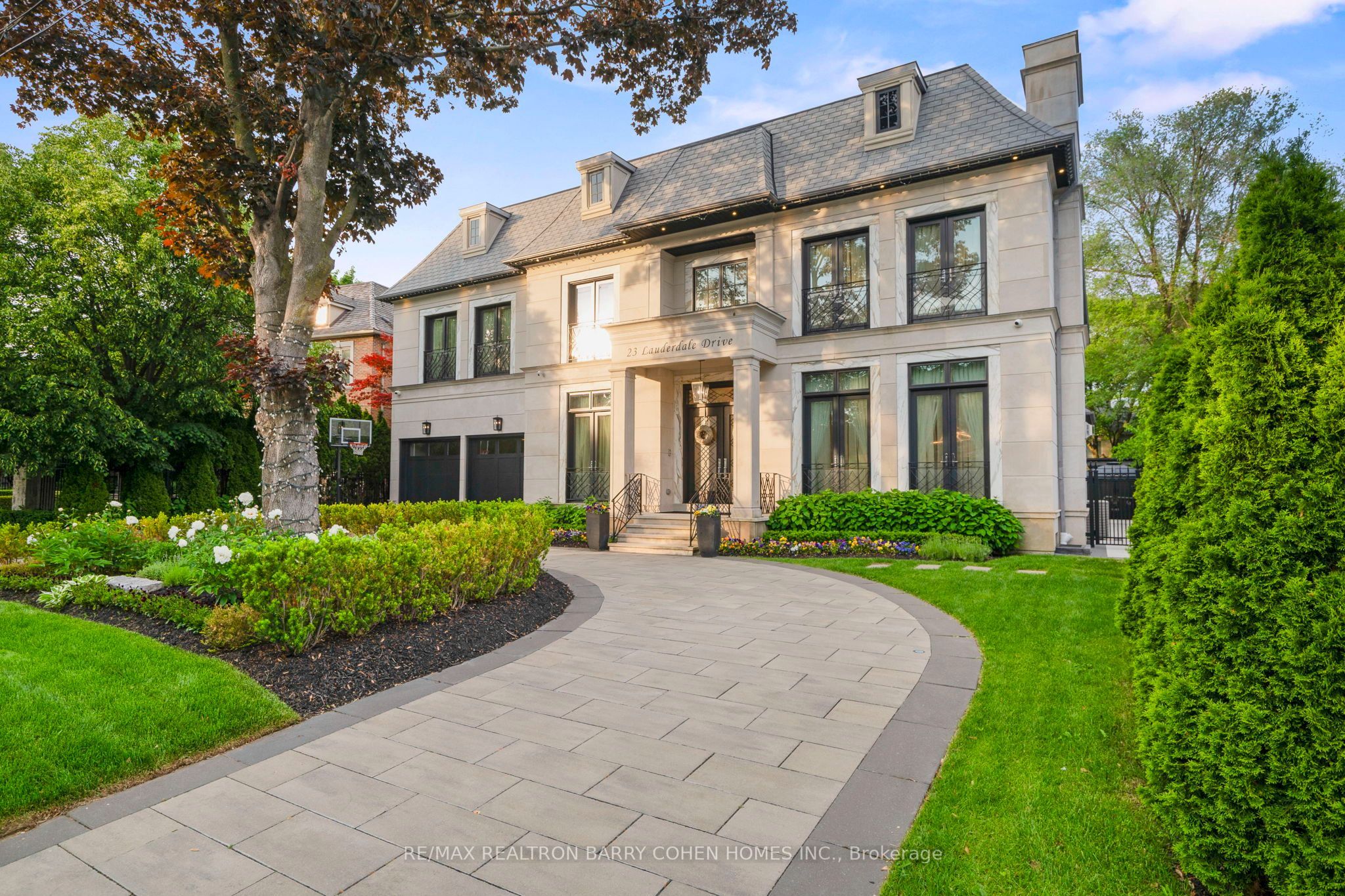 23 Lauderdale Drive, Toronto, ON M2L 2A8 photo 4