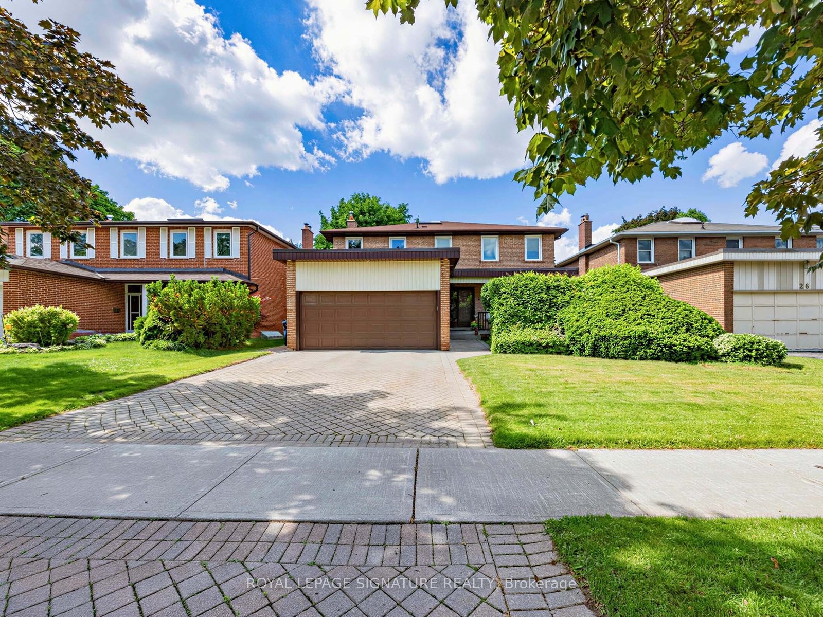 24 Rockland Drive, Toronto, ON M2M 2Y9