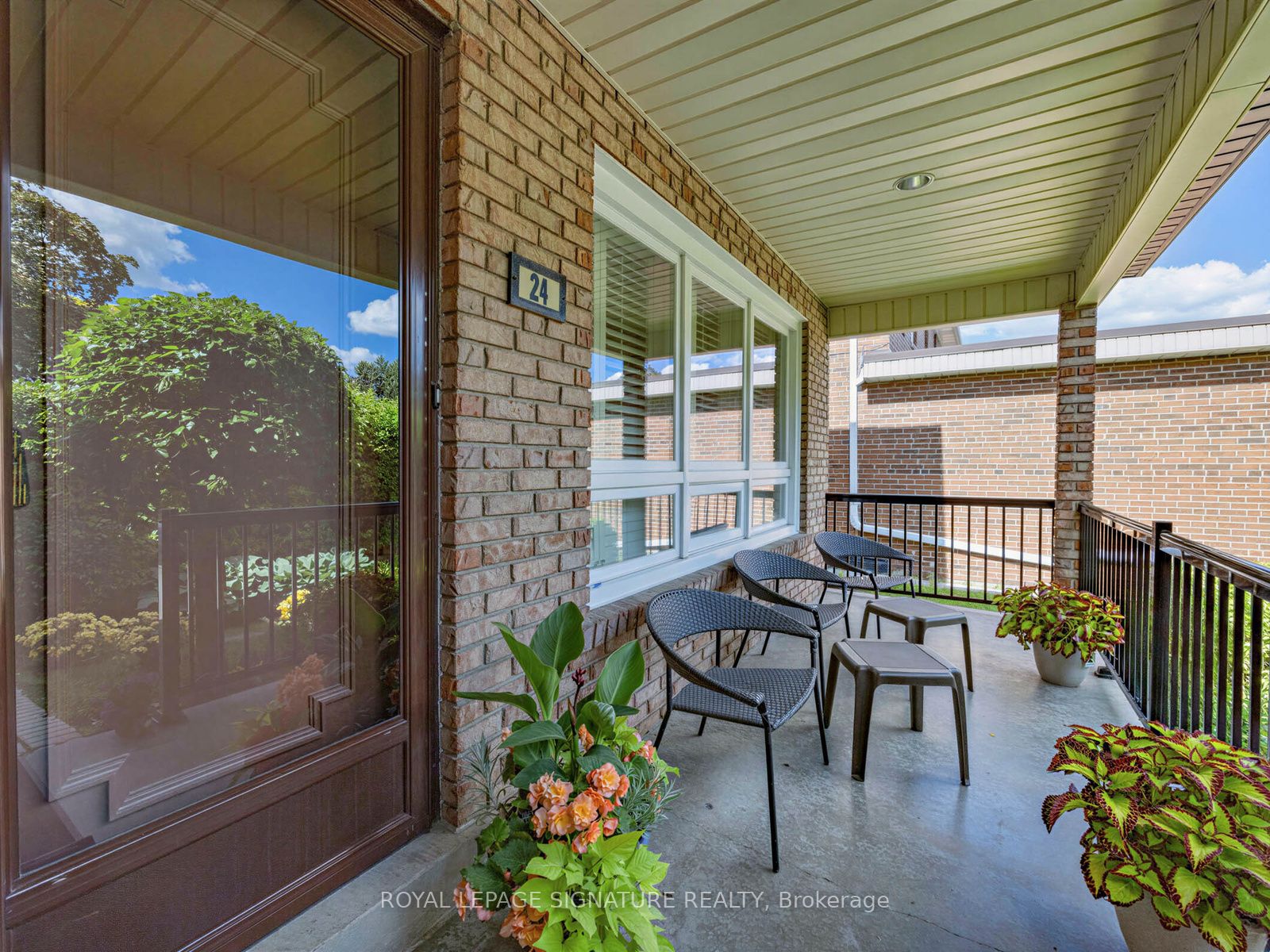 24 Rockland Drive, Toronto, ON M2M 2Y9 photo 3