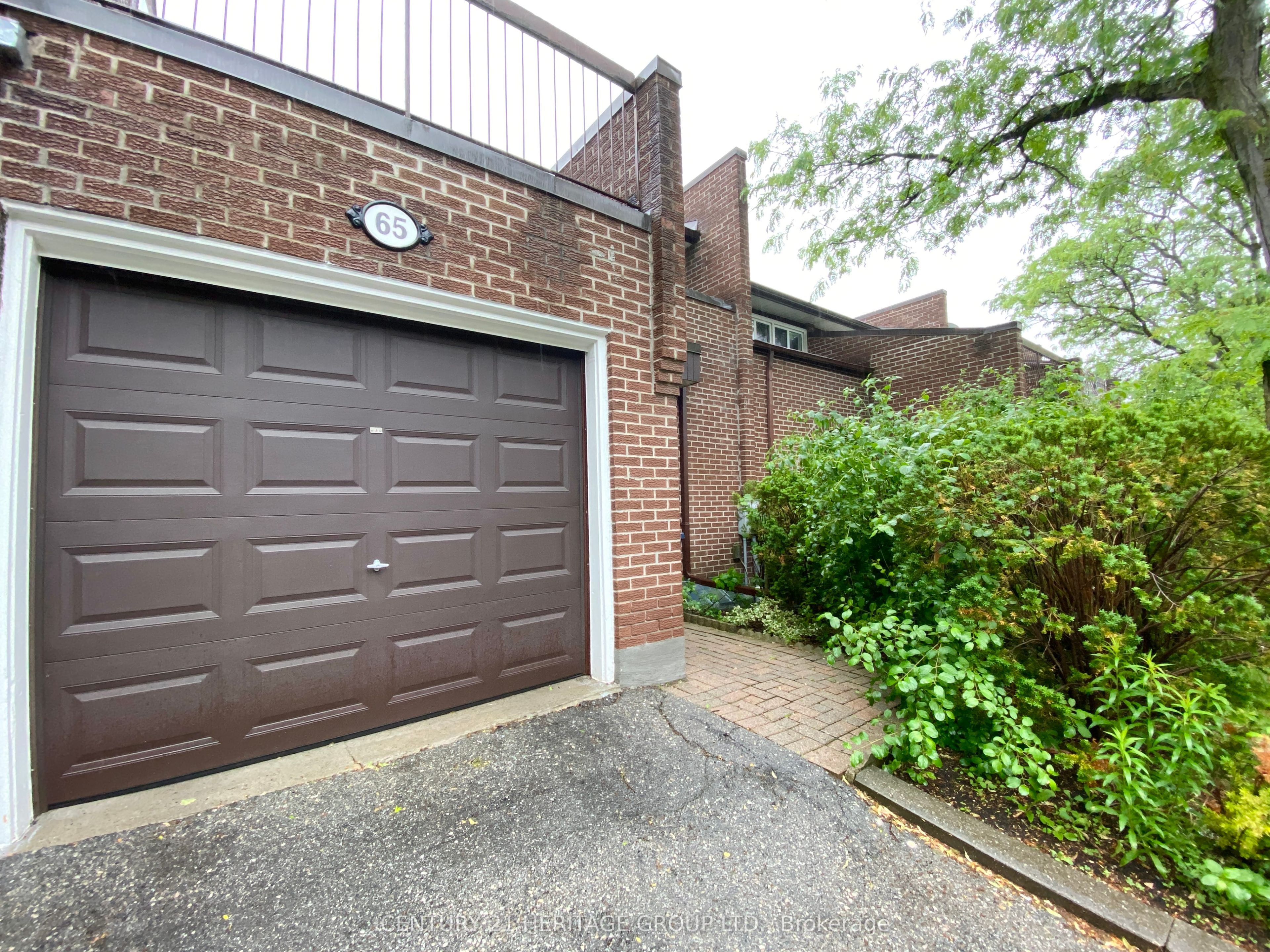 65 Black Hawk Way, Toronto, ON M2R 3L7 photo 2