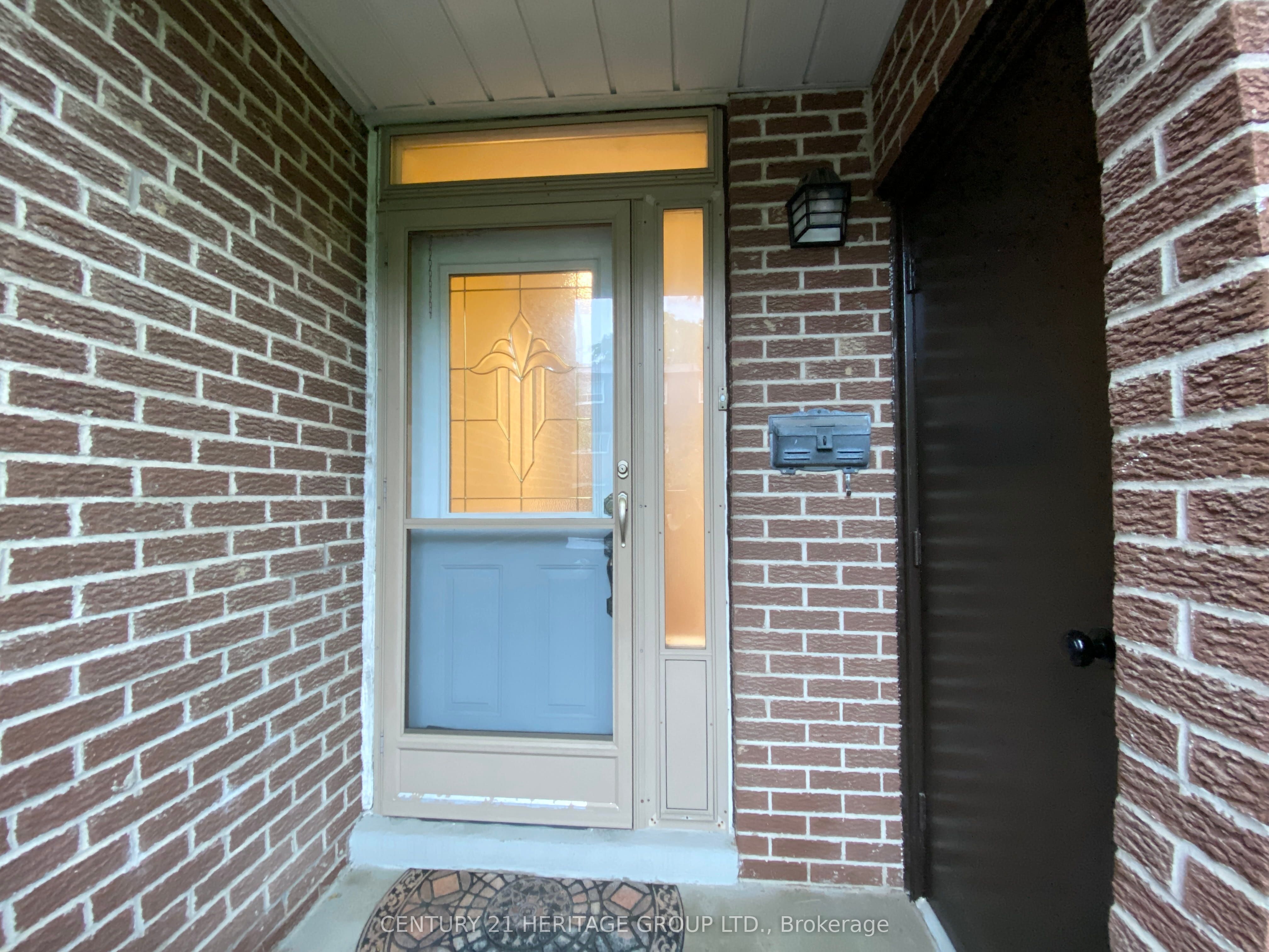 65 Black Hawk Way, Toronto, ON M2R 3L7 photo 4