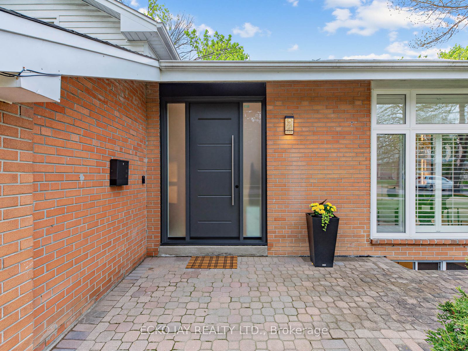27 Silkwood Crescent, Toronto, ON M2J 1H1 photo 2